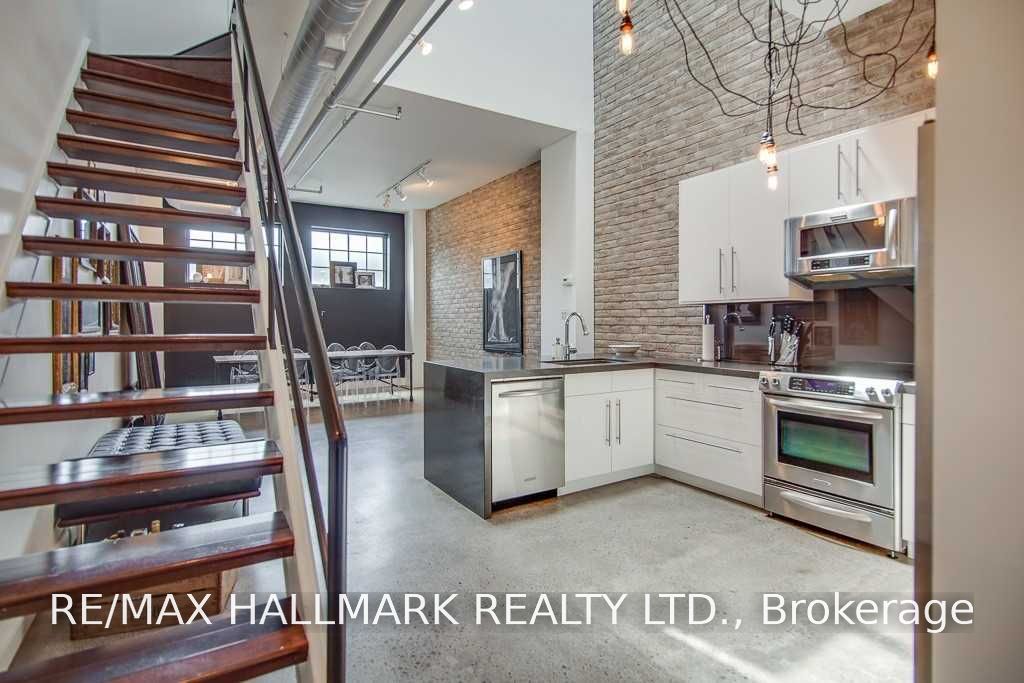 6 Bartlett Avenue 7