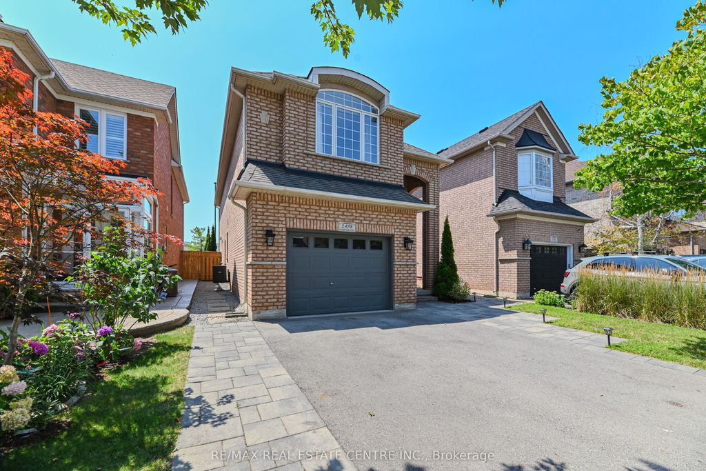 Photo of 2498 Longridge Crescent, Oakville, ON L6H 6S2 (MLS # W12745612)
