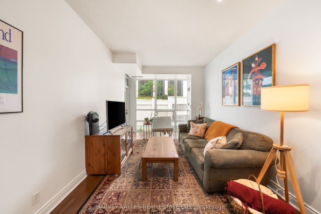 Photo of 1910 Lake Shore Boulevard W #602, Toronto, ON M6S 1A2 (MLS # W14009258)