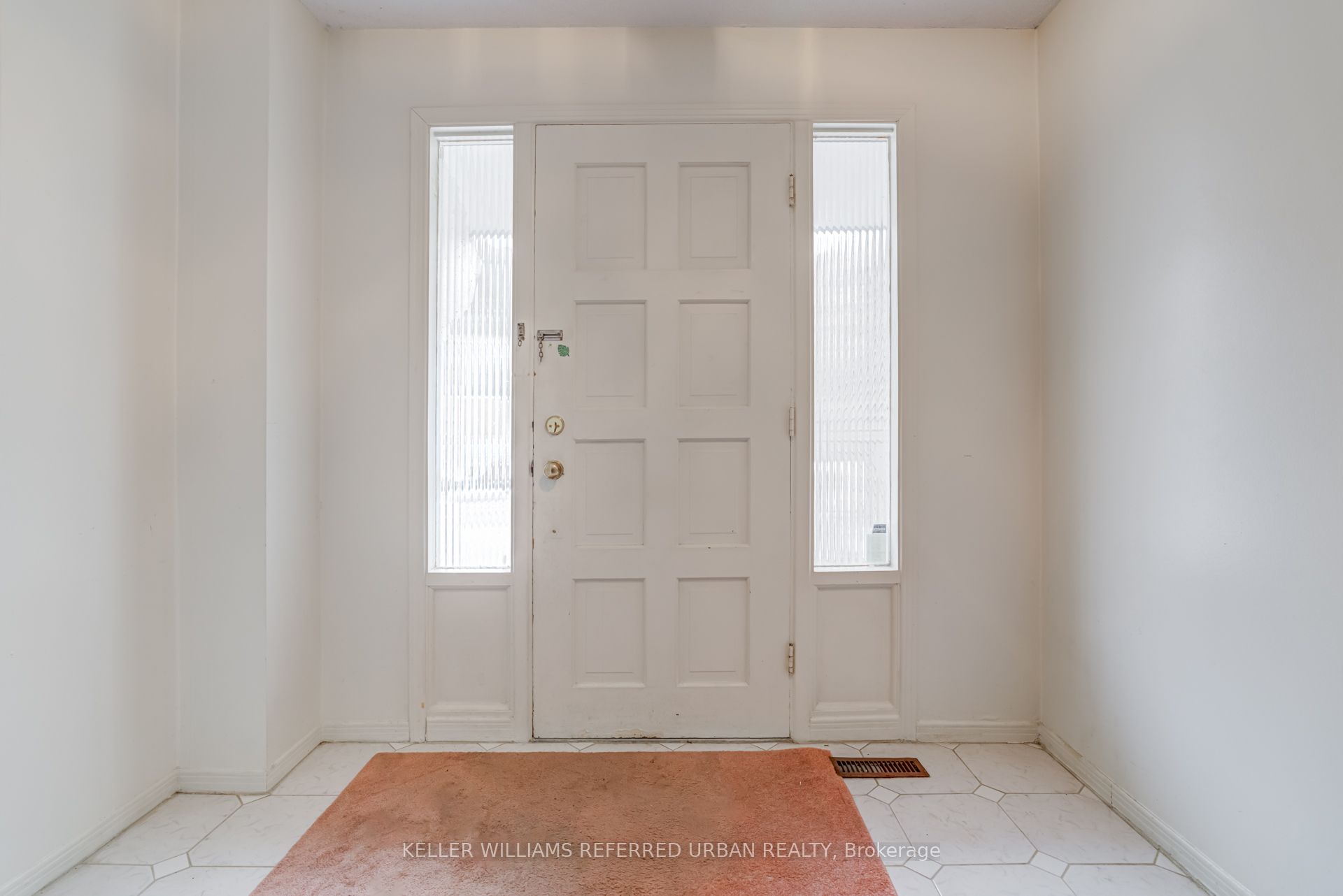 653 Village Parkway N/A 18