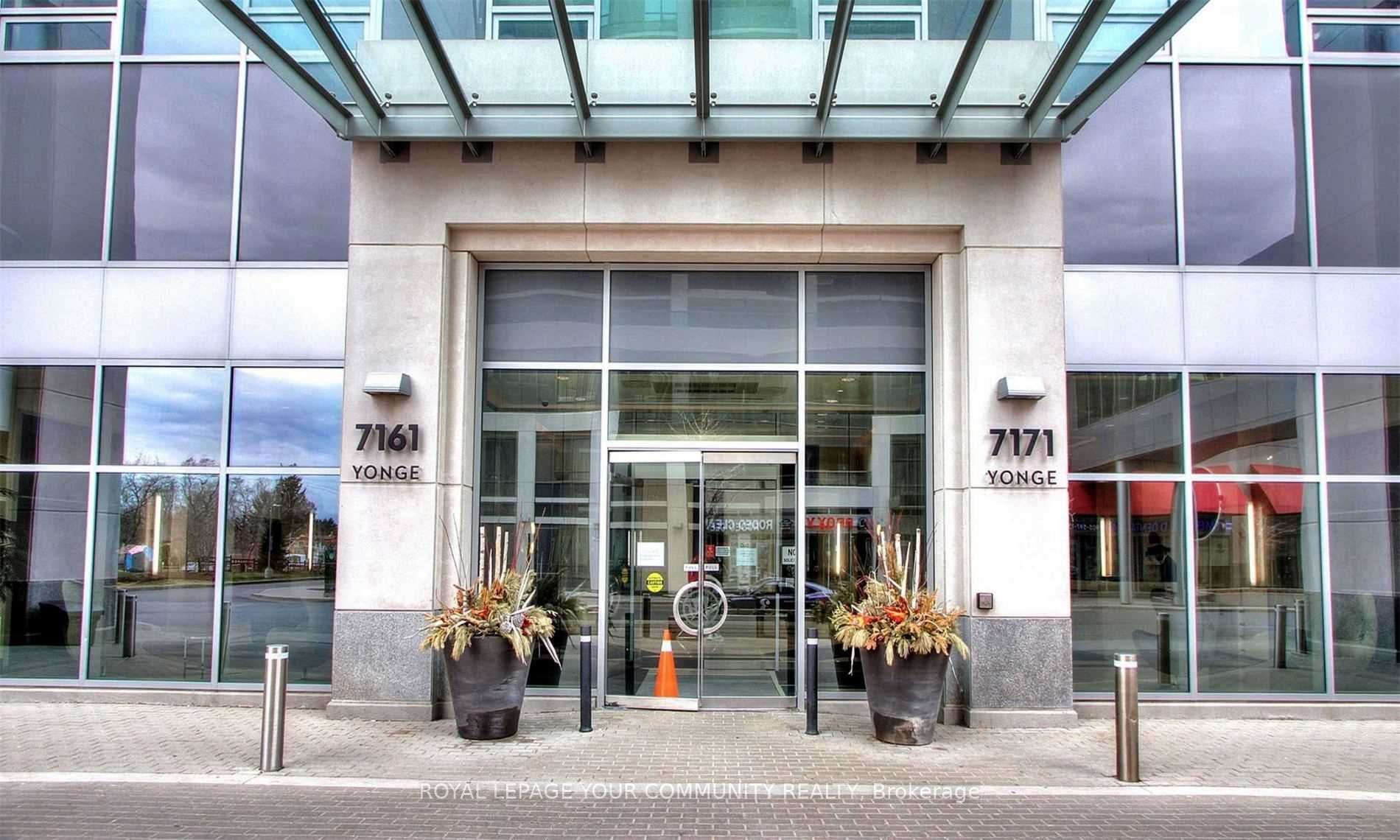 7161 Yonge Street 2426