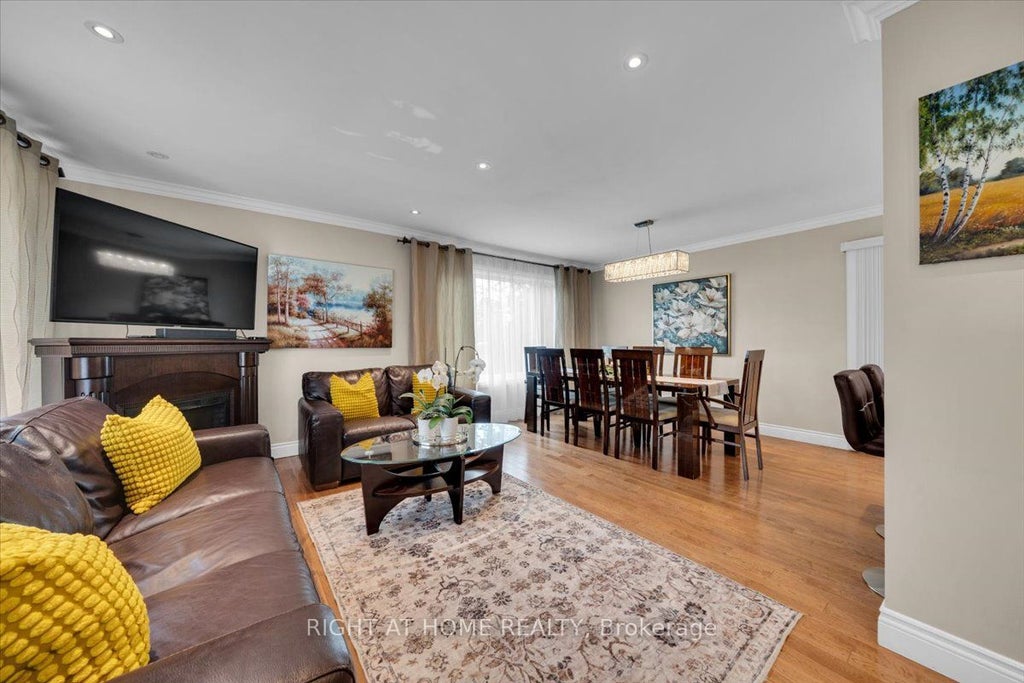 Photo of 21 Warbeck Place, Toronto, ON M9R 3C2 (MLS # W13429462)