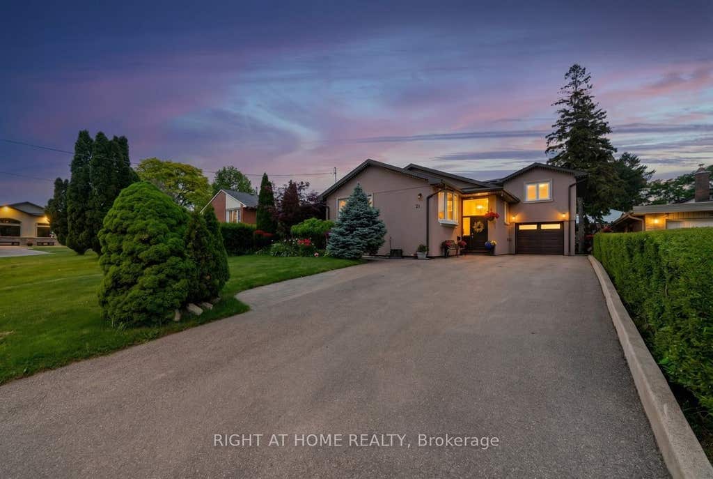 Photo of 21 Warbeck Place, Toronto, ON M9R 3C2 (MLS # W13429462)