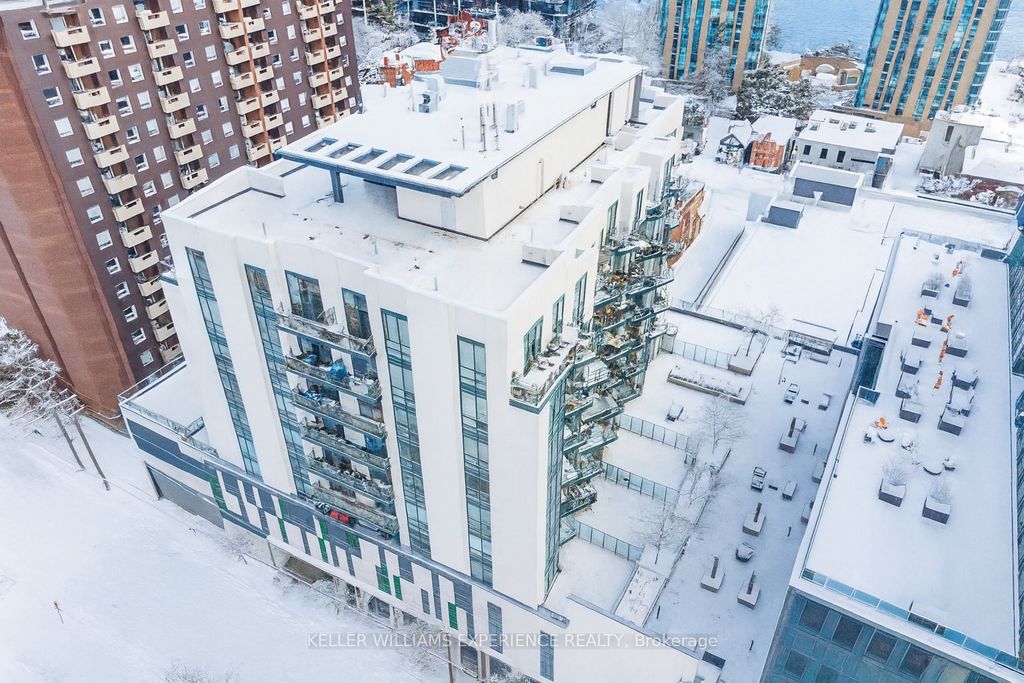 Photo of 111 Worsley Street #GPH1, Barrie, ON L4M 0J5 (MLS # S12614374)