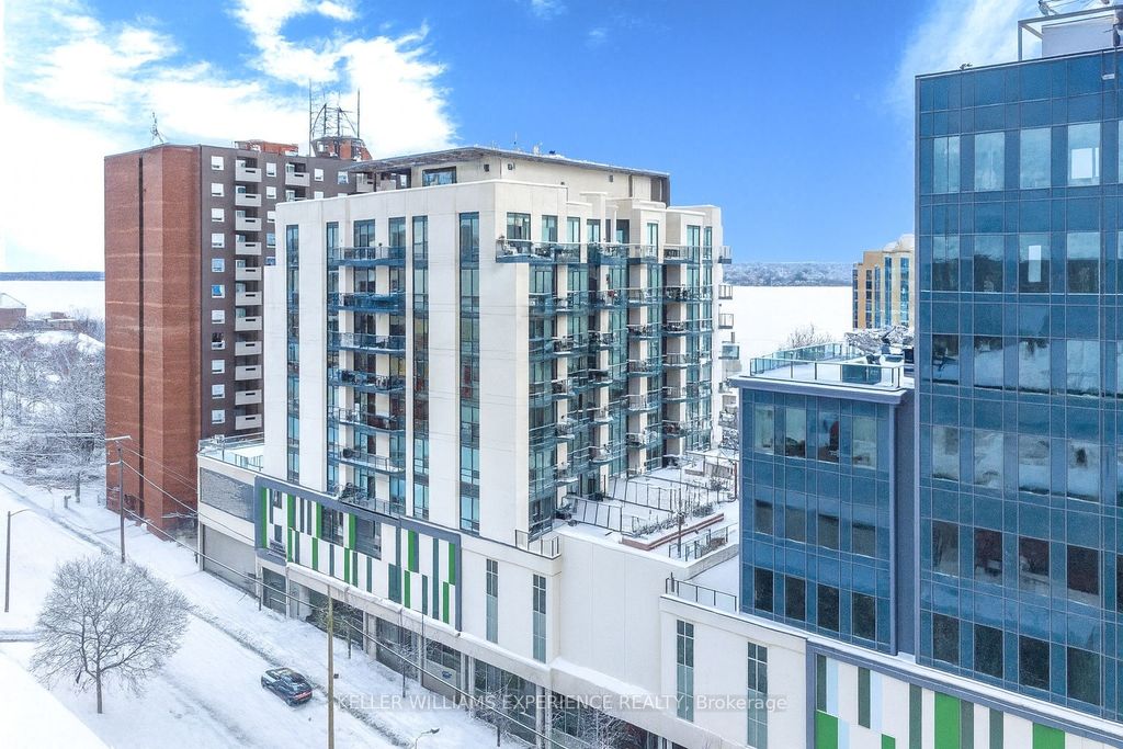 Photo of 111 Worsley Street #GPH1, Barrie, ON L4M 0J5 (MLS # S12614374)