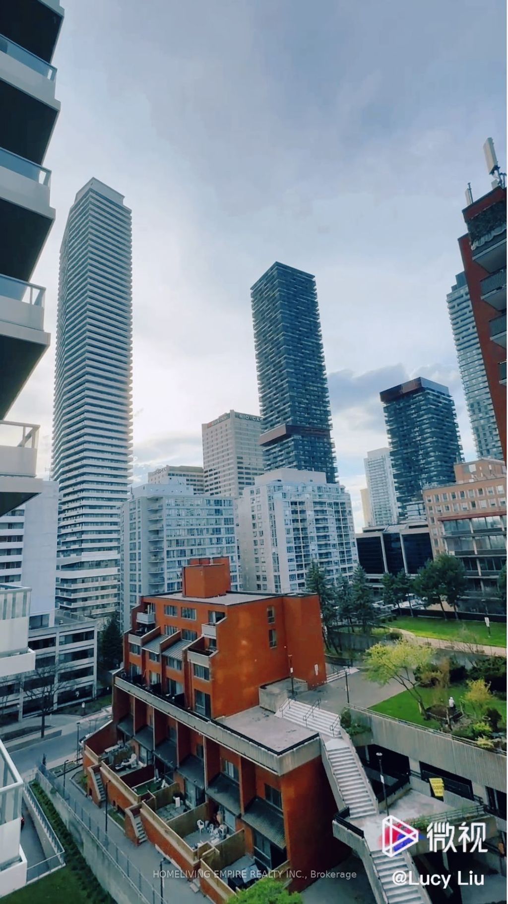 Photo of 50 Dunfield Avenue #918, Toronto, ON M4S 3A4 (MLS # C12140138)
