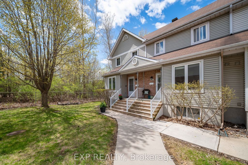 Photo of 1832 LORANGER Court, Orleans - Convent Glen and Area, ON K1C 7H6 (MLS # X12940912)