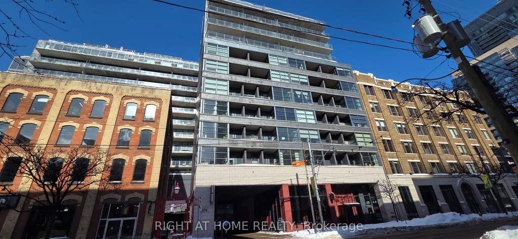 Photo of 478 King Street W #911, Toronto, ON M5V 0A8 (MLS # C13412472)