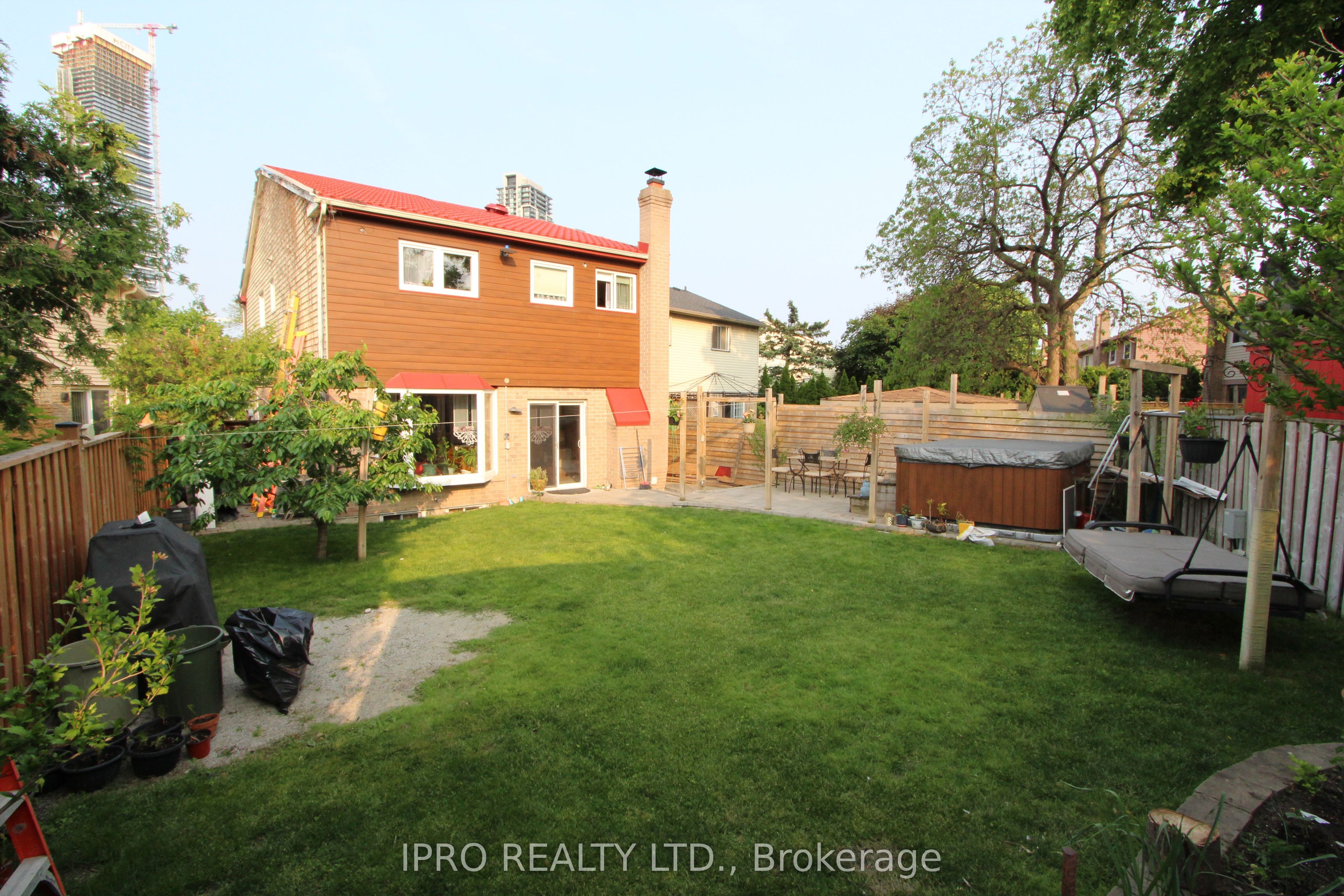 623 Hartfordshire Lane