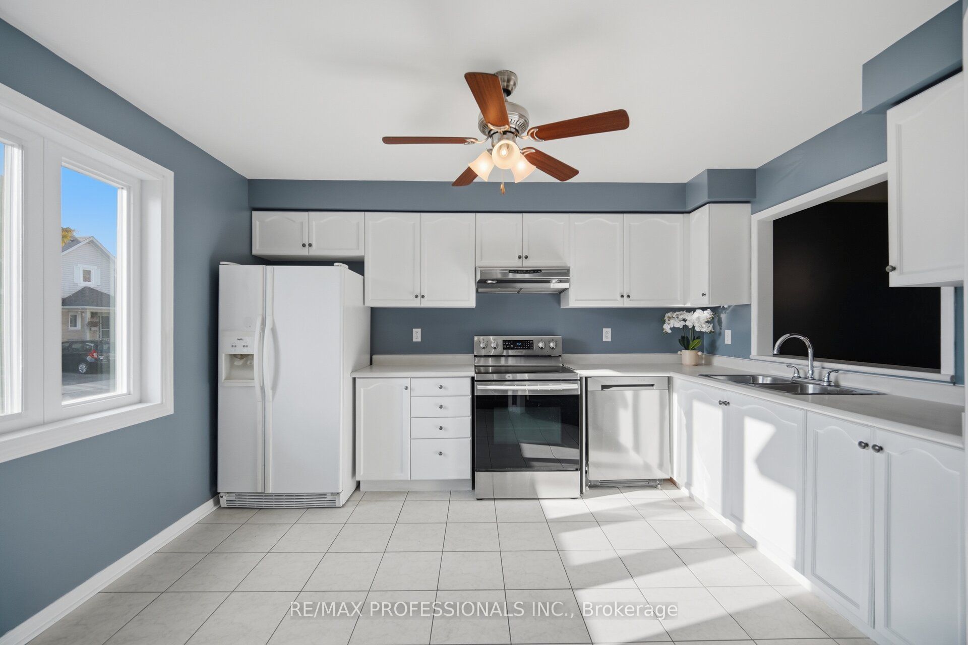 5910 Greensboro Drive 114