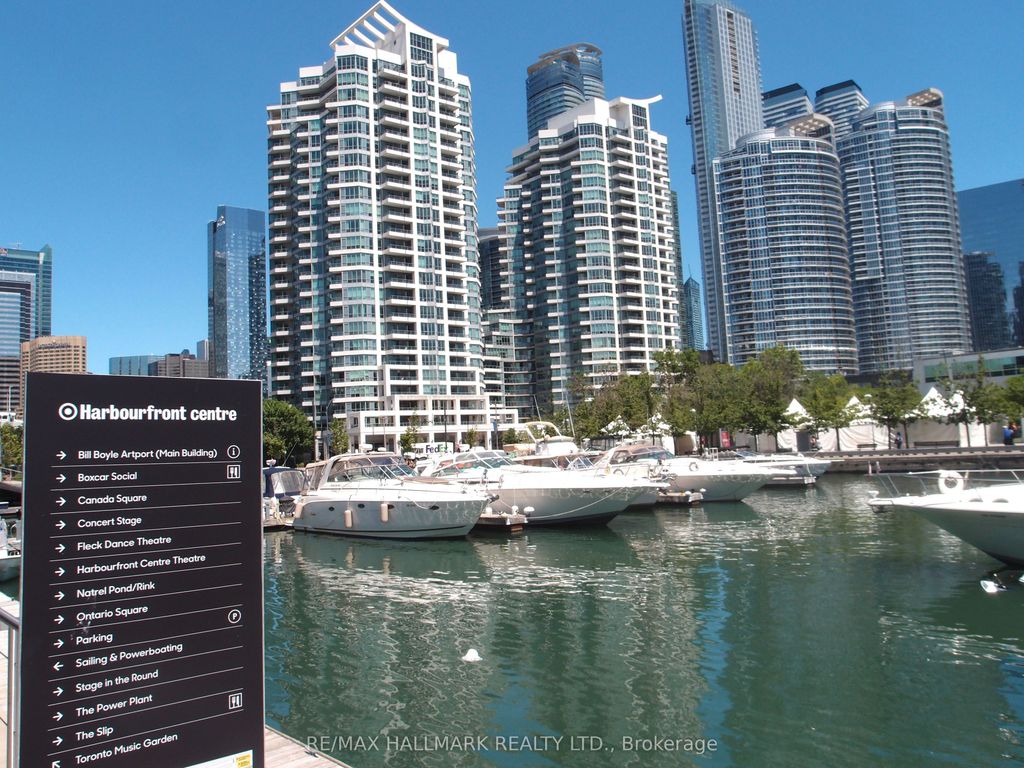Photo of 230 Queens Quay W #2525, Toronto, ON M5J 2Y7 (MLS # C12409979)