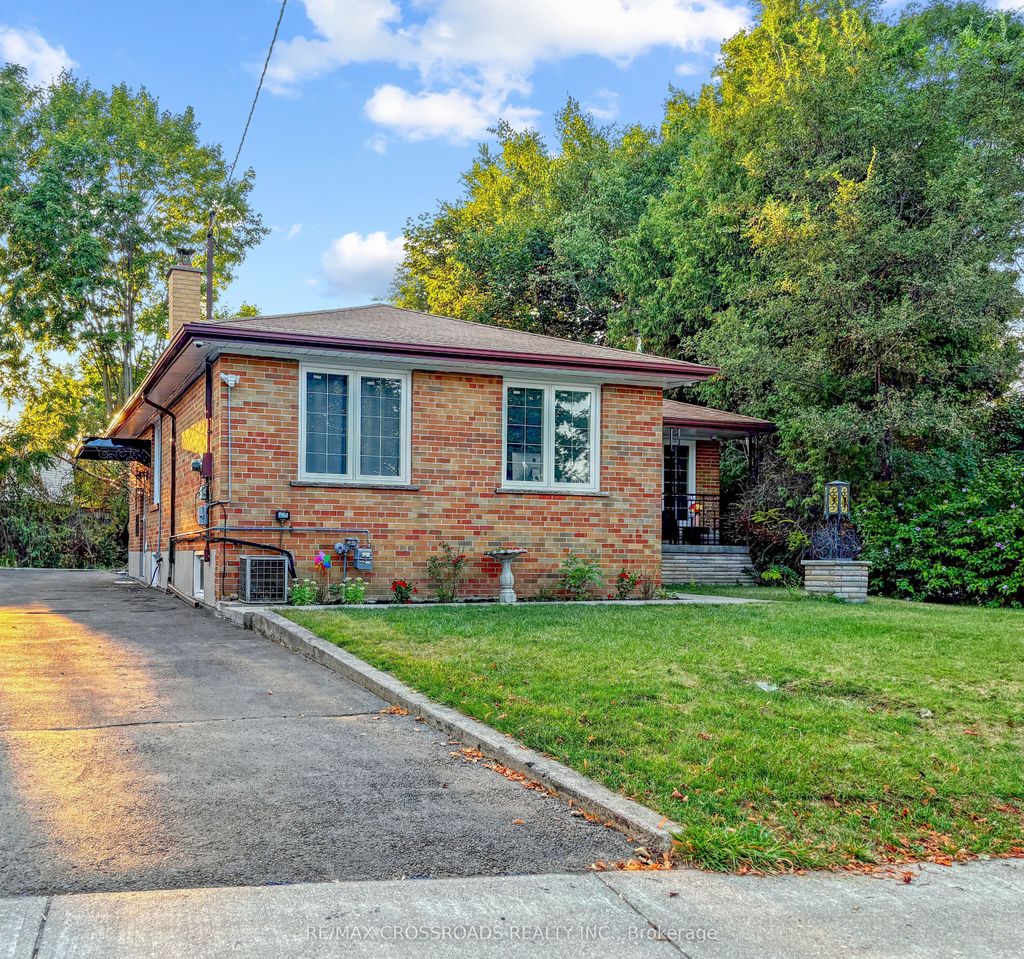 Photo of 46 Ronway Crescent, Toronto, ON M1J 2S2 (MLS # E12933690)