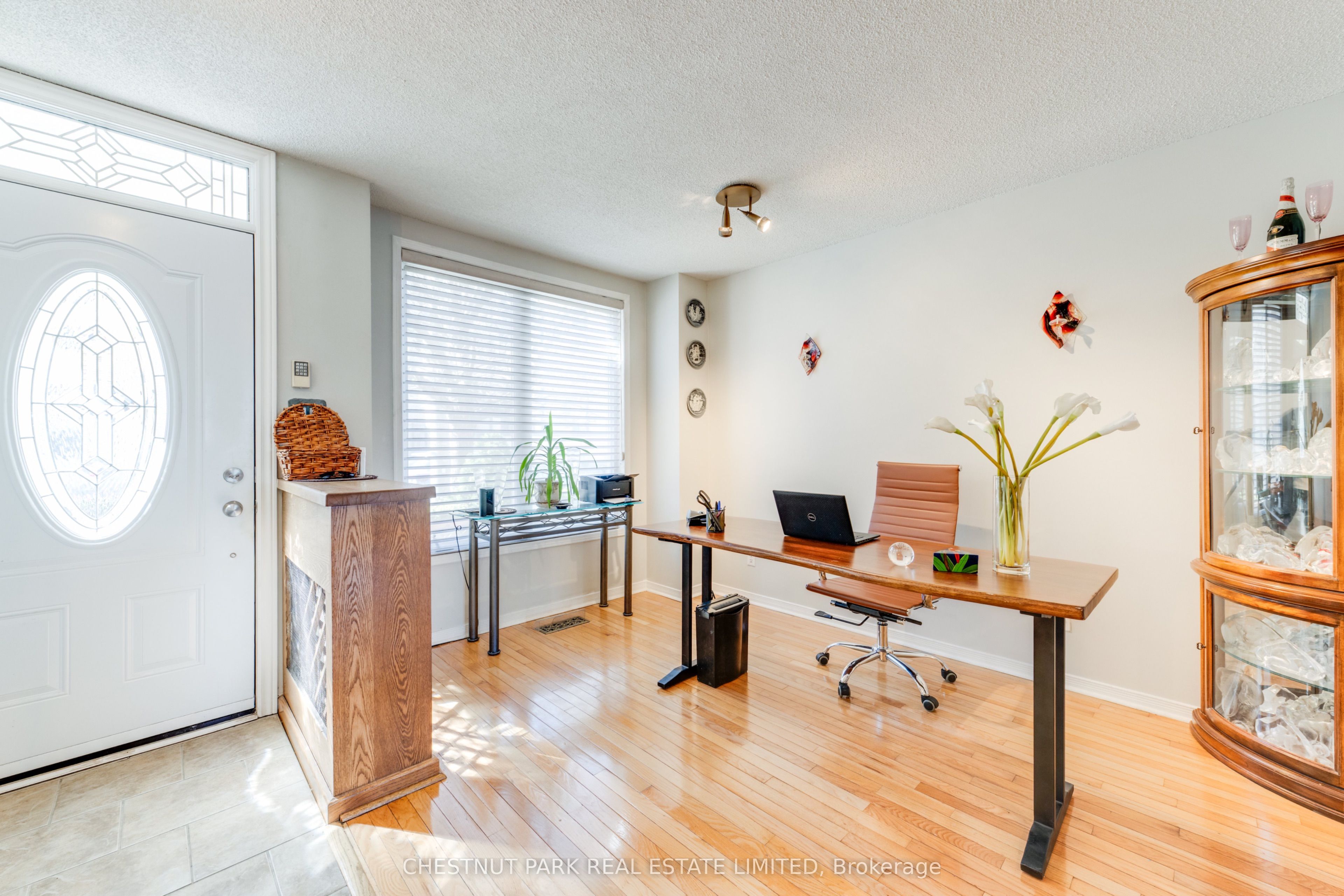 140 Bathurst Street TH8