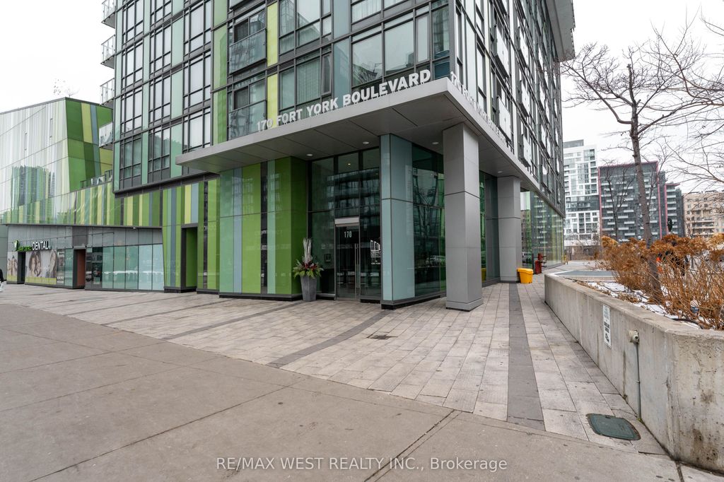 Photo of 170 Fort York Boulevard #2605, Toronto, ON M5V 0E6 (MLS # C12602880)
