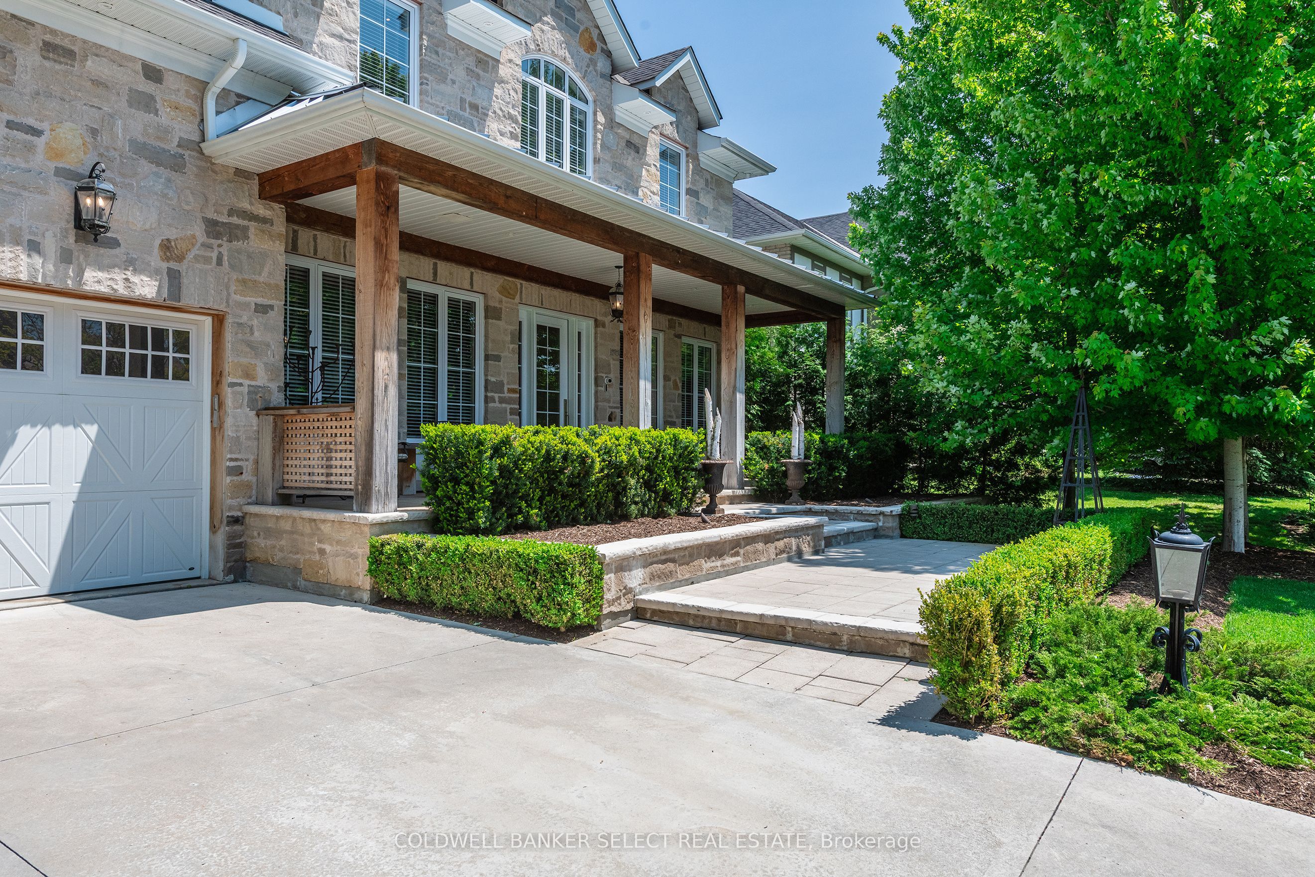 7 Dolan Drive