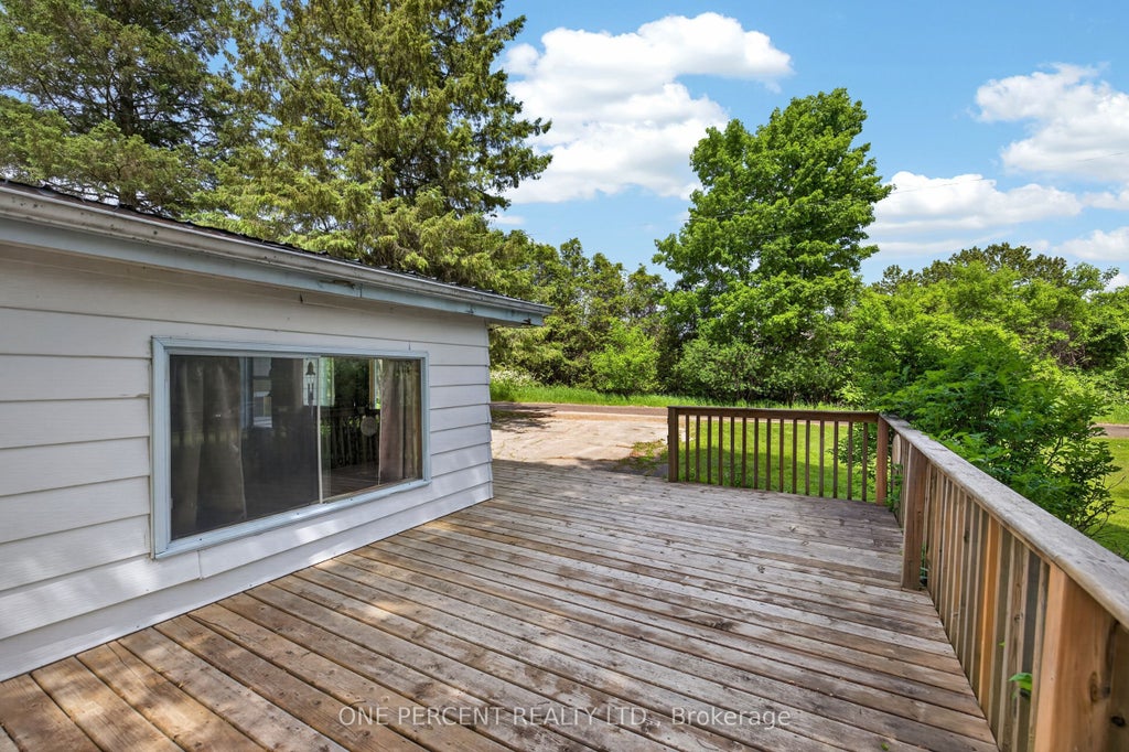 Photo of 918 Black Road, North Grenville, ON K0G 1T0 (MLS # X13411642)