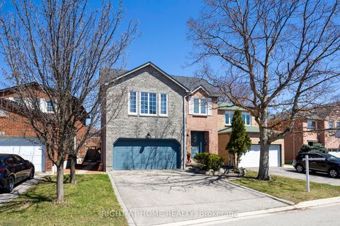 1329 Sweetbirch Court Mississauga ON L5C 3R4