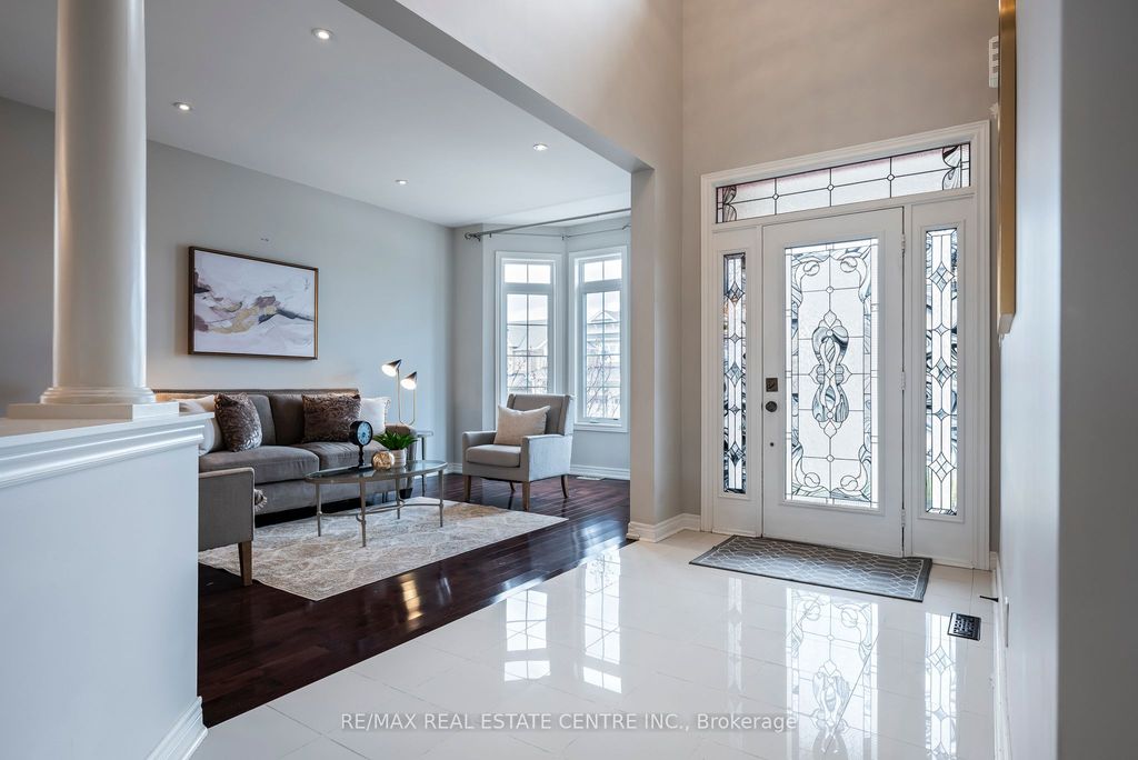 Photo of 17 Mason Drive, New Tecumseth, ON L9R 0M1 (MLS # N13114584)