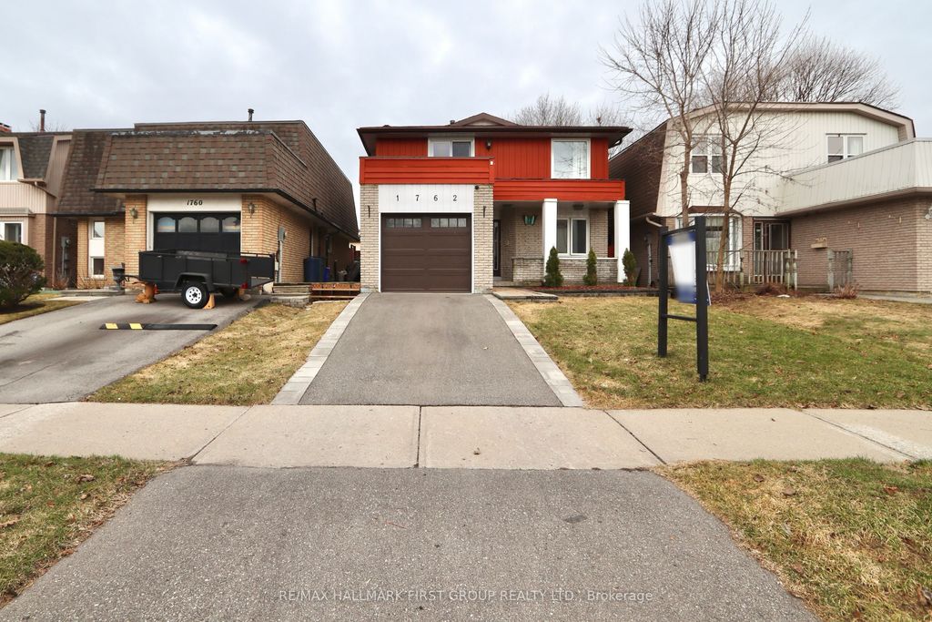 Photo of 1762 Meadowview Avenue, Pickering, ON L1V 3G8 (MLS # E12948932)