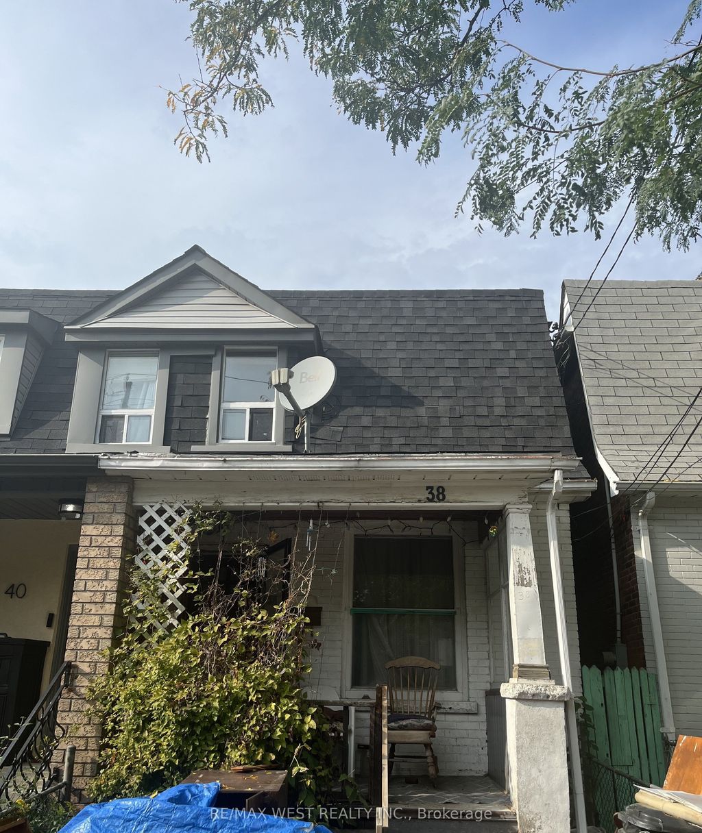 Photo of 38 Pelham Avenue, Toronto, ON M6N 1A6 (MLS # W12426324)