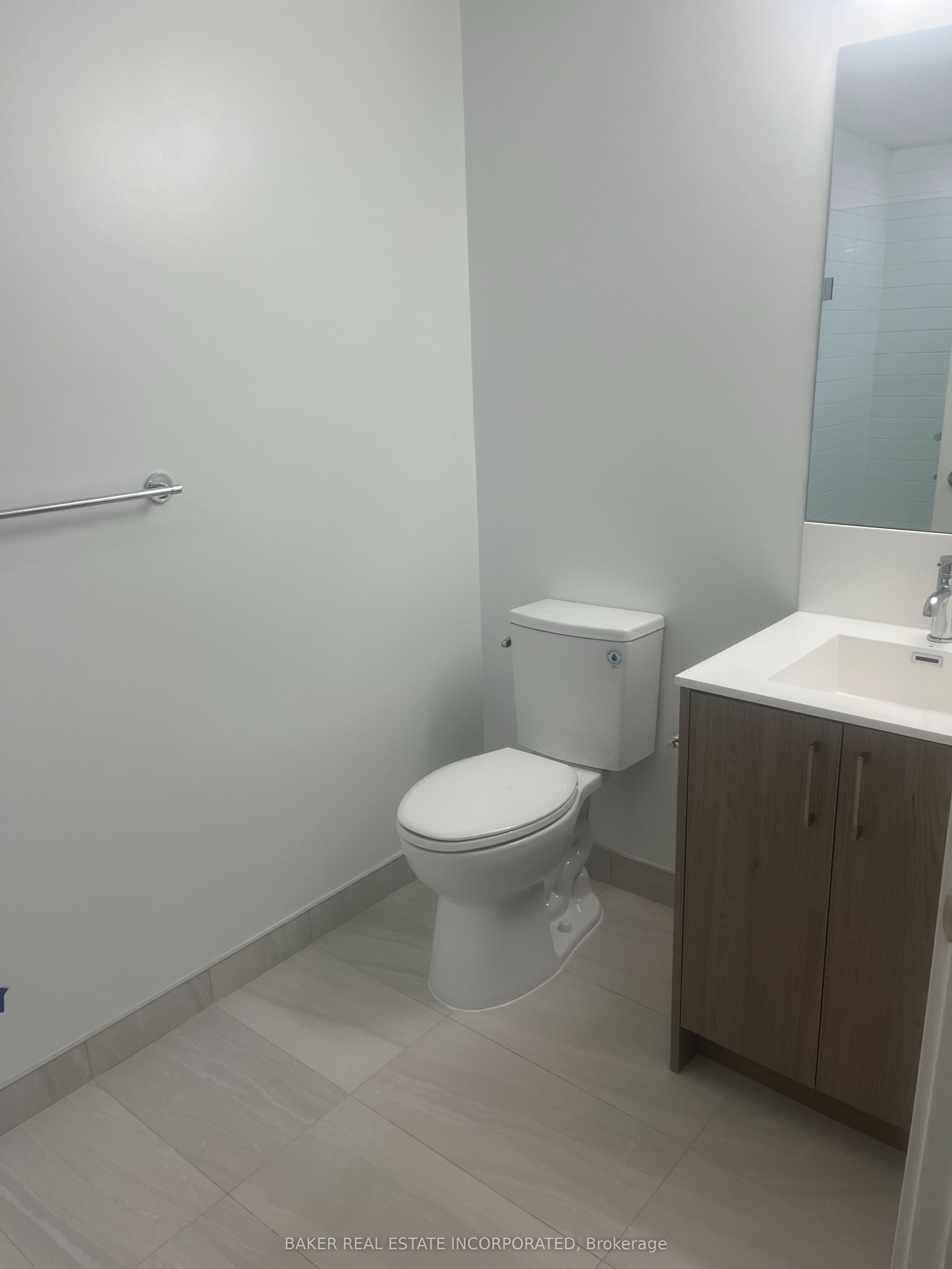 4010 Eglinton Avenue W 411
