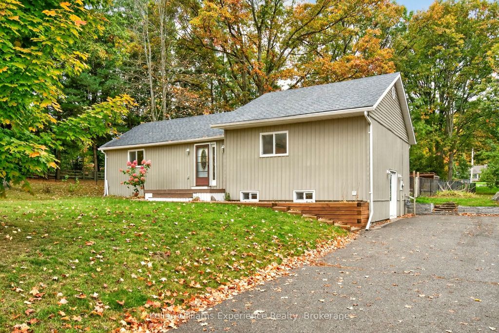 Photo of 1504 Golf Link Road, Midland, ON L4R 5L4 (MLS # S12609762)