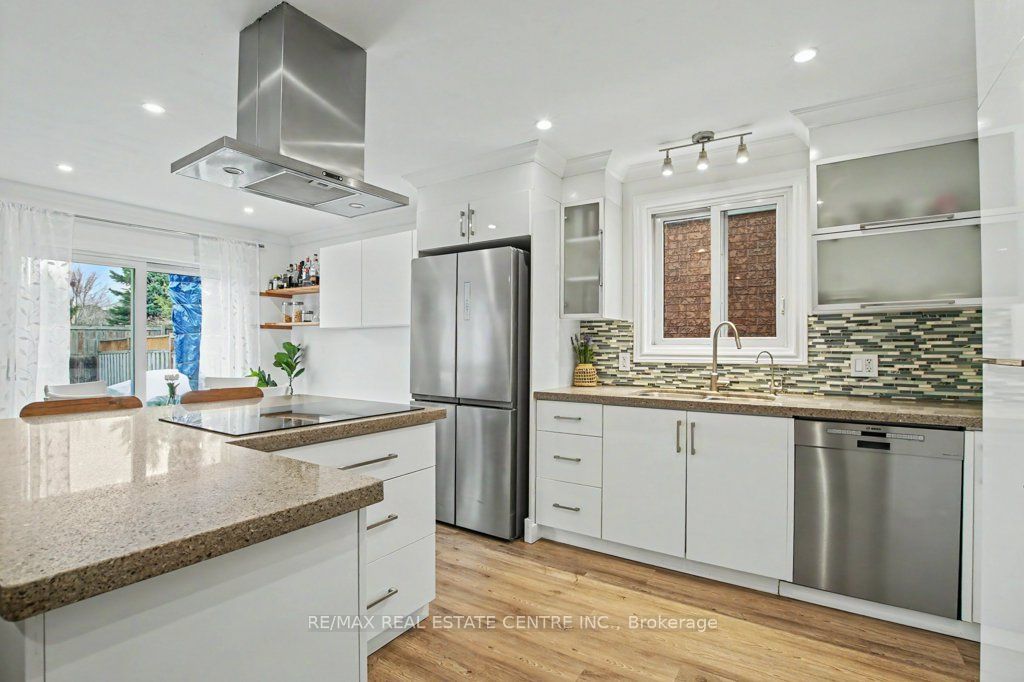 Photo of 32 Marisa Street, Kitchener, ON N2K 3V8 (MLS # X12996302)