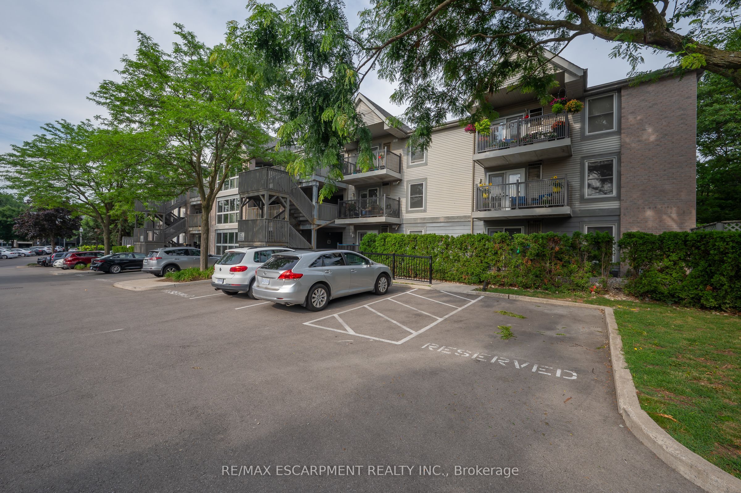 2040 Cleaver Avenue 214