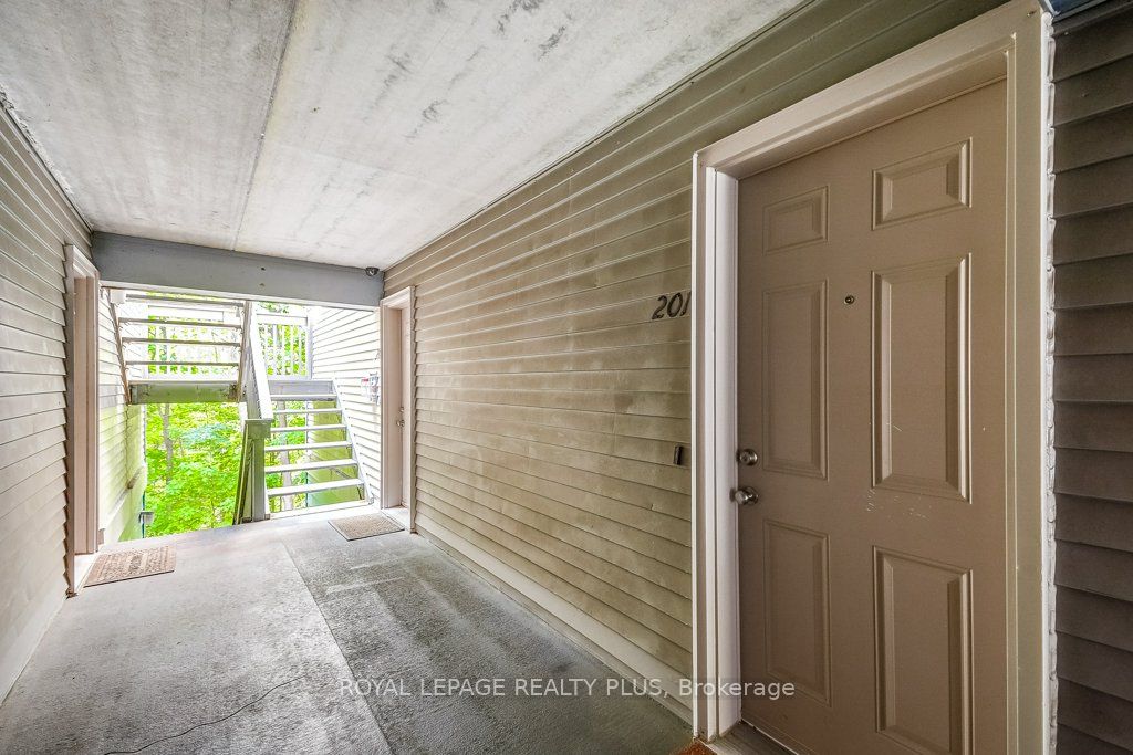2030 Cleaver Avenue 201