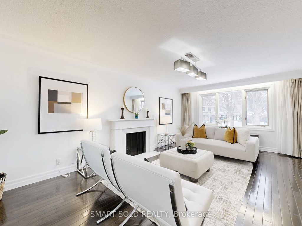 Photo of 9 Carluke Crescent, Toronto, ON M2L 2H7 (MLS # C12781858)