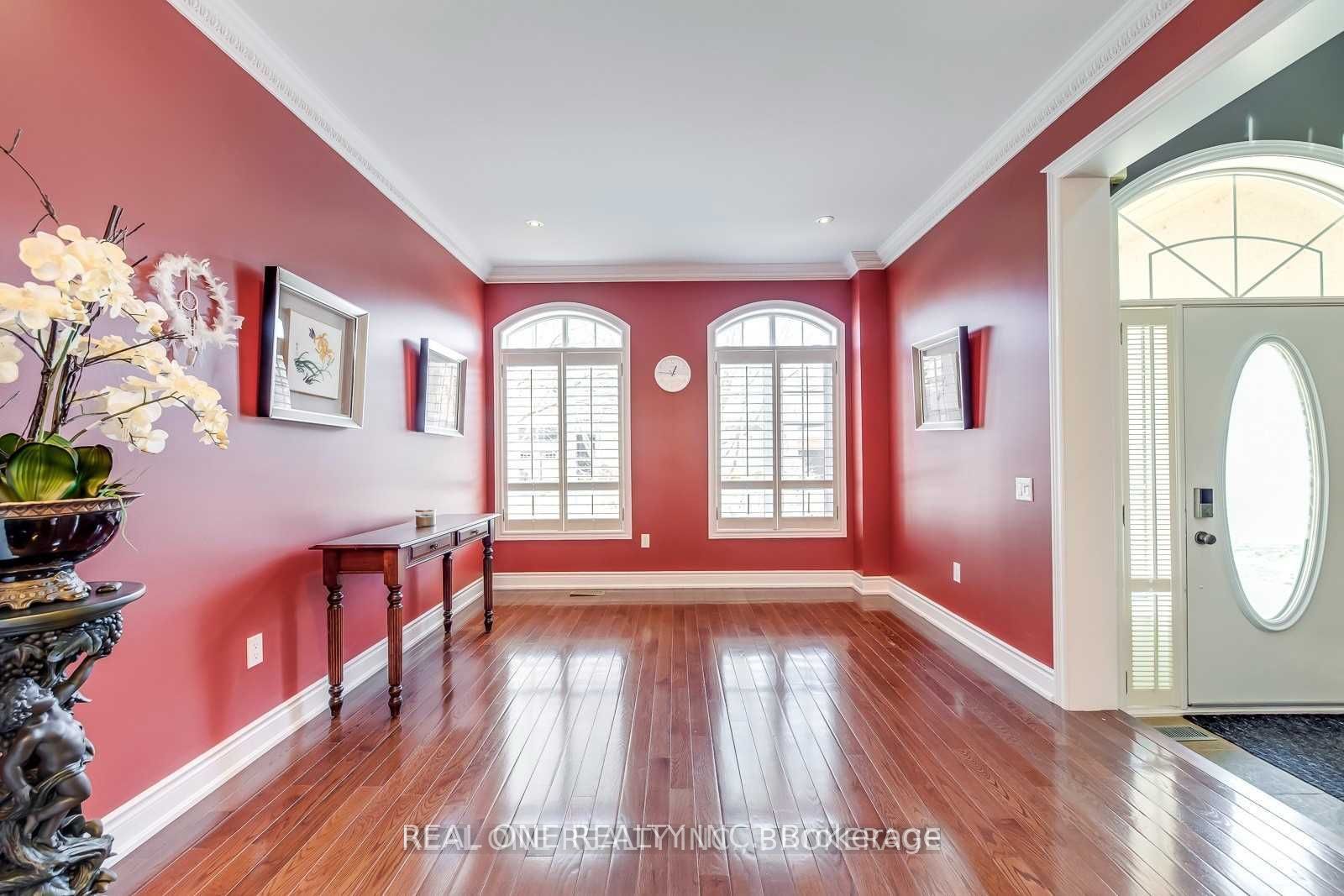 96 Spring Azure Crescent