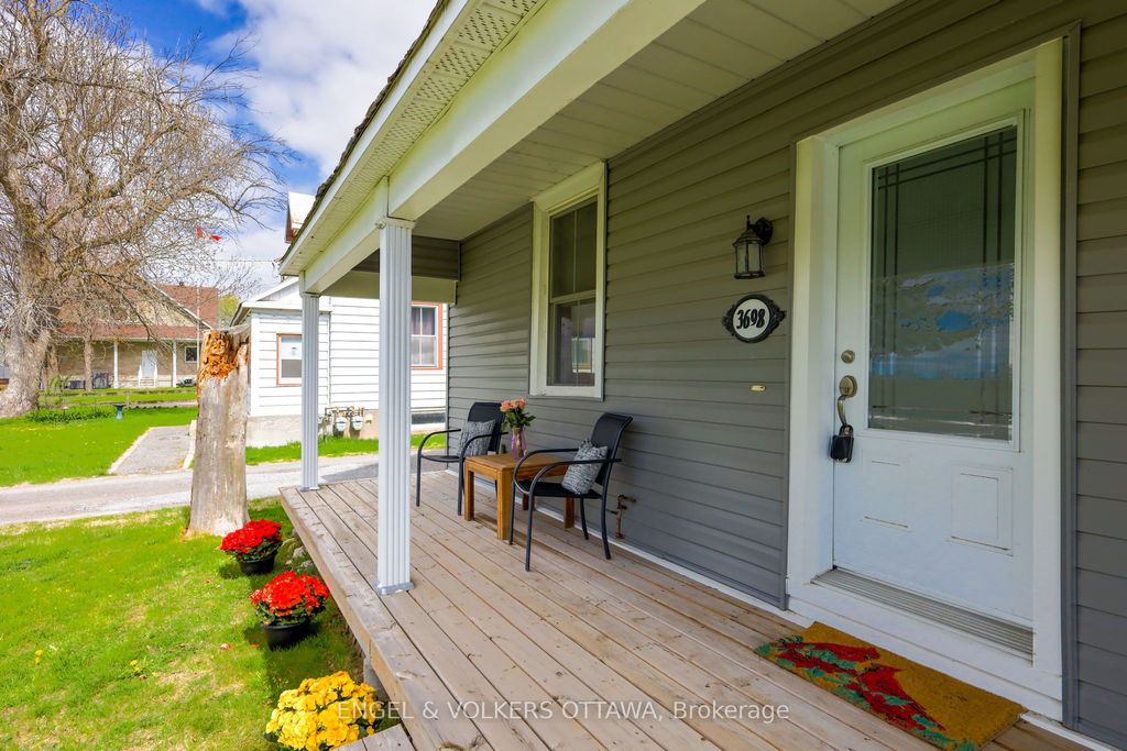 Photo of 3698 Carp Road, Carp - Huntley Ward, ON K0A 1L0 (MLS # X13131328)