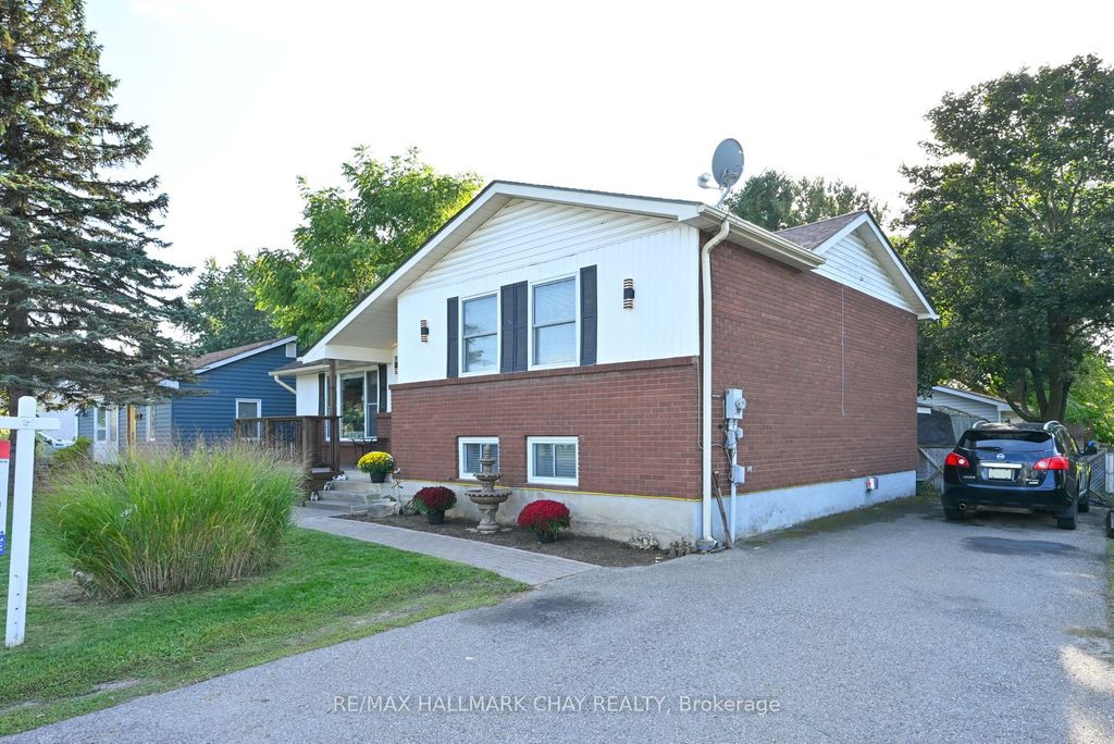 Photo of 6098 County Rd 13 Road, Adjala-Tosorontio, ON L0M 1J0 (MLS # N12433400)