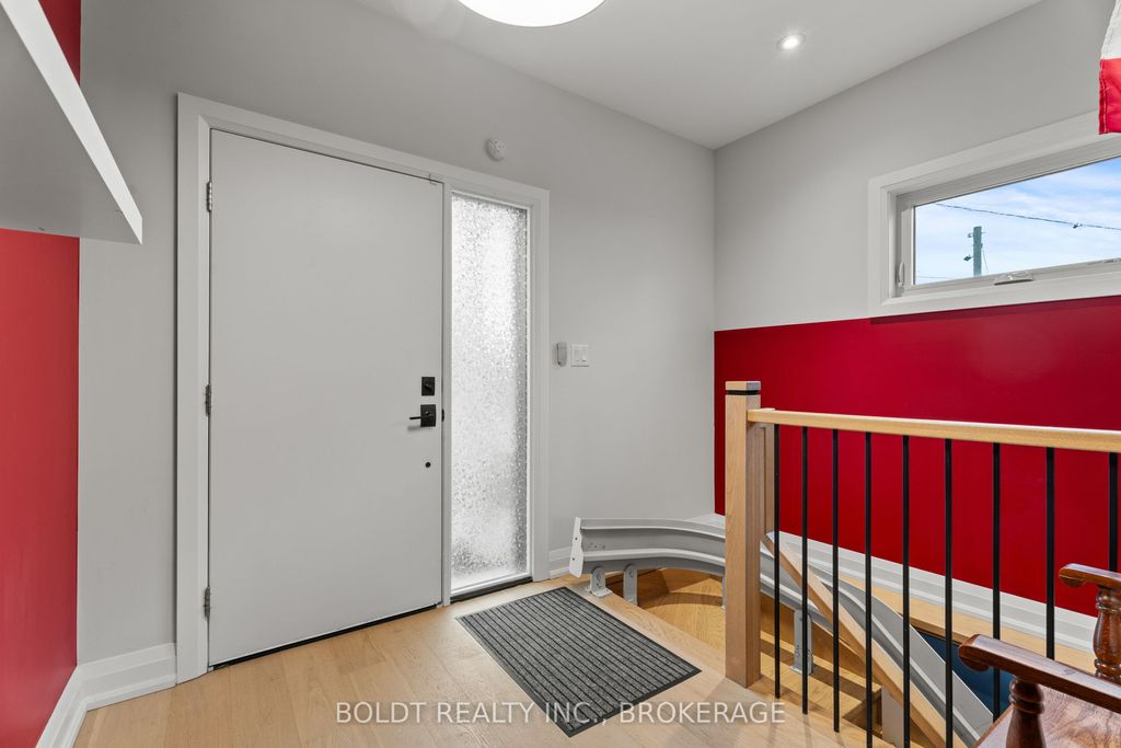 Photo of 1074B Vansickle Road N, St. Catharines, ON L2S 2X3 (MLS # X13033304)