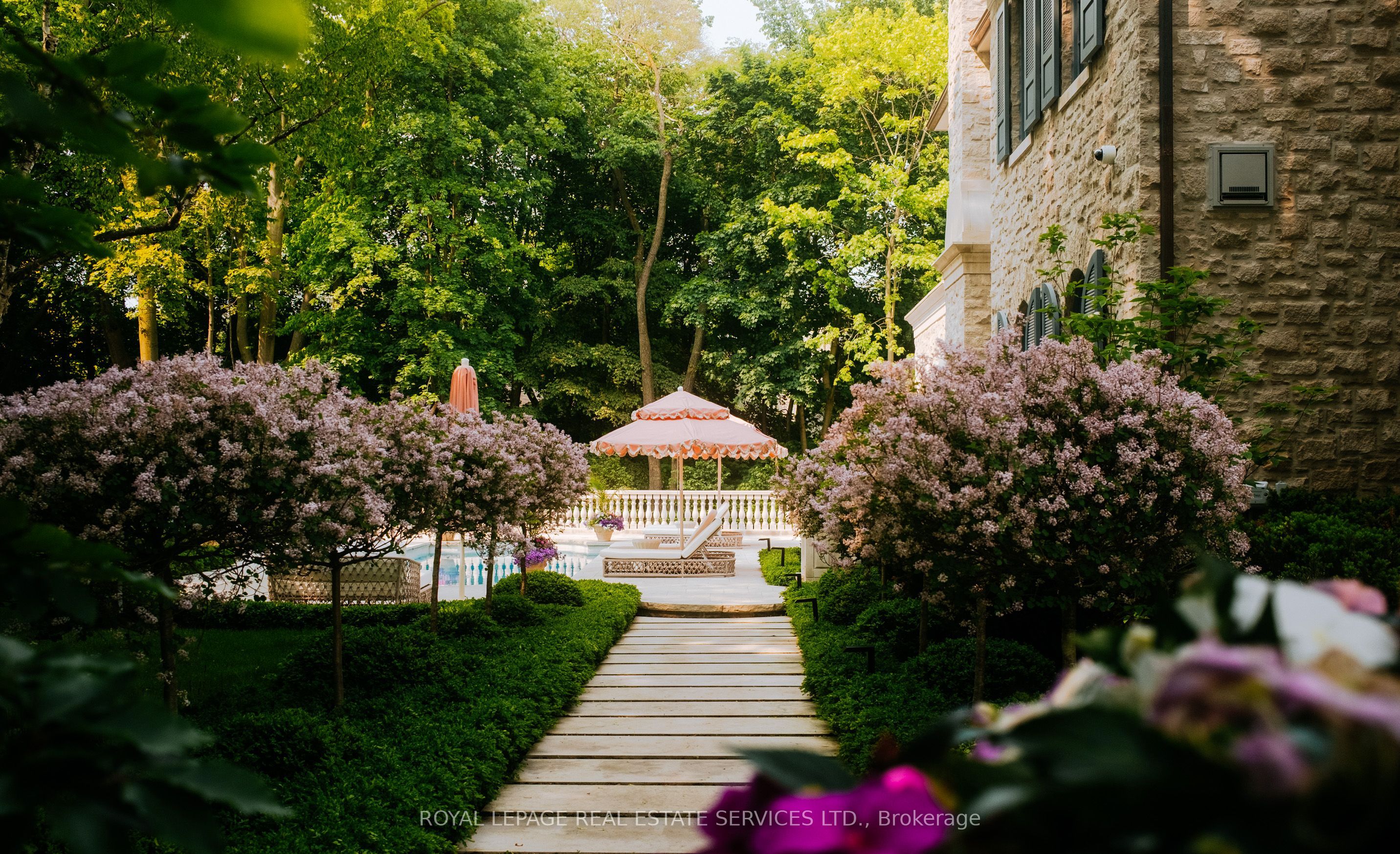 221 Forest Hill Road