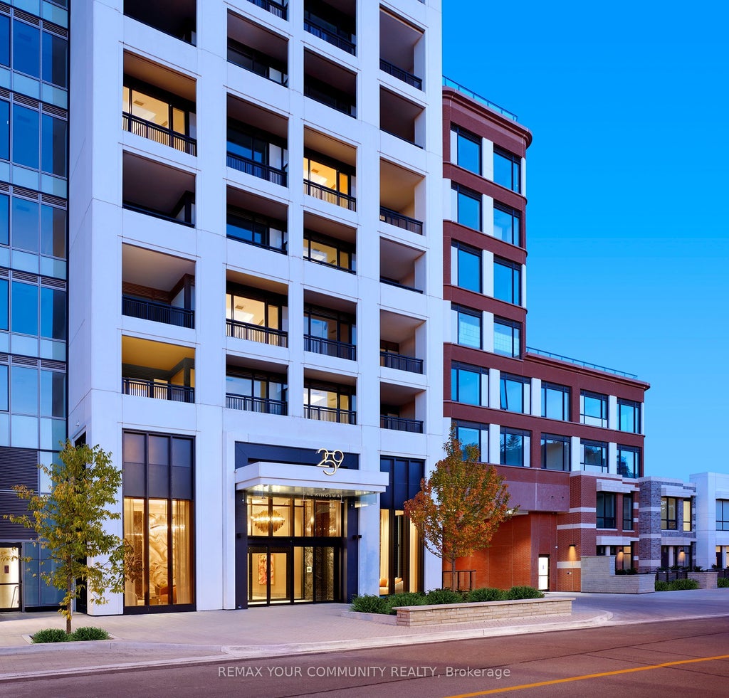 Photo of 259 Kingsway N/A #TH118, Toronto, ON M9A 0G2 (MLS # W14093094)