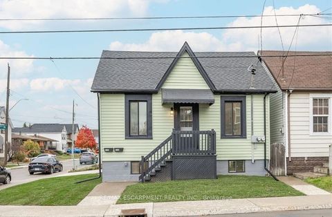 476 Ferguson Avenue N A Hamilton ON L8L 4Z2