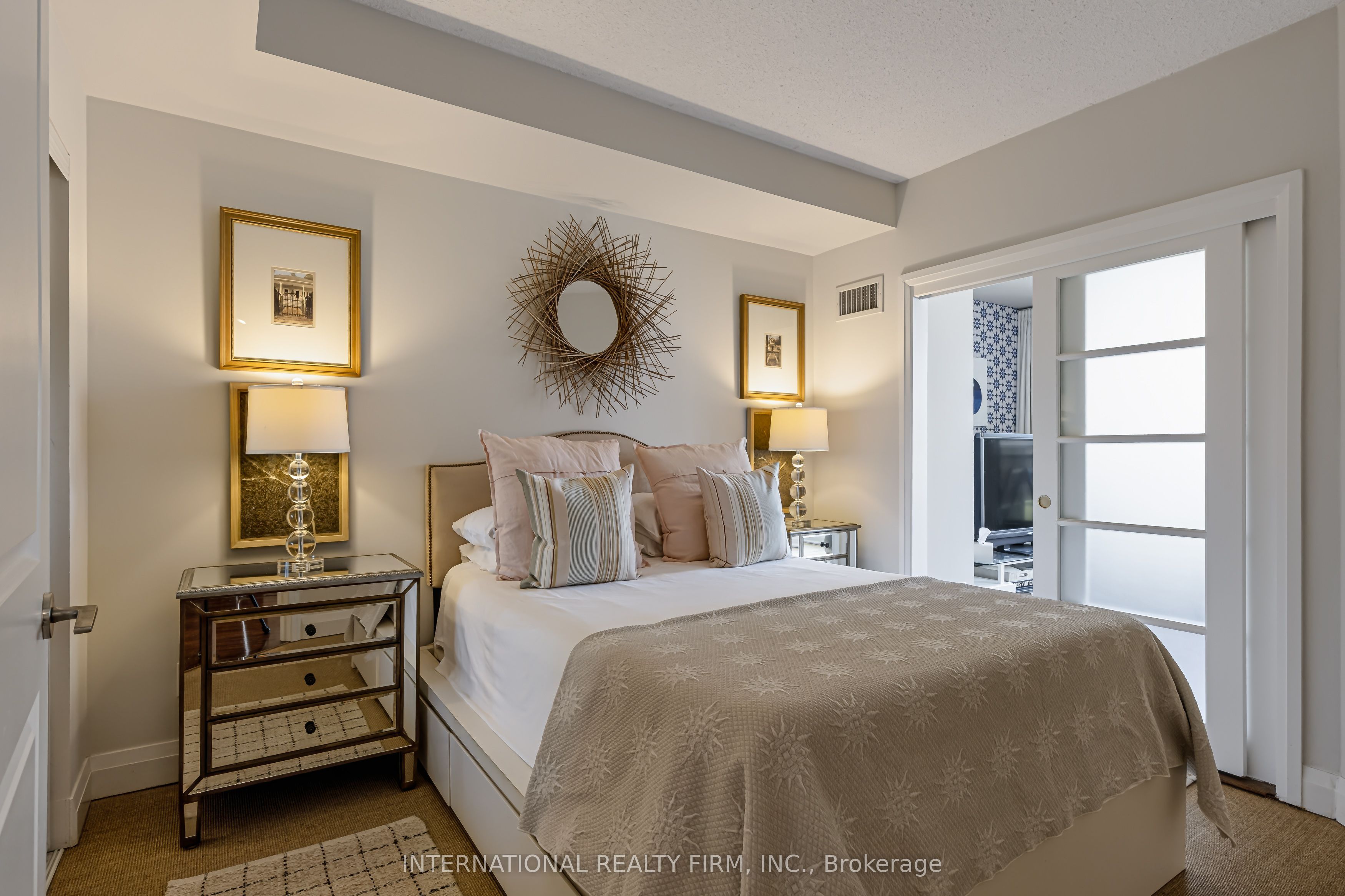 1430 Yonge Street 204