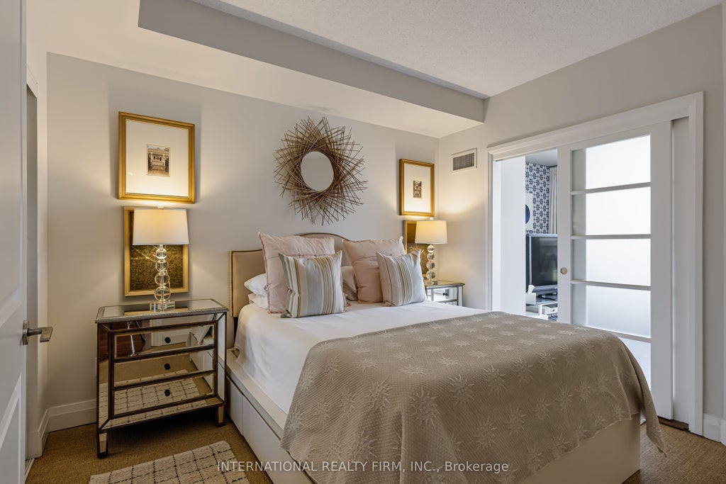 Photo of 1430 Yonge Street #204, Toronto, ON M4T 1Y6 (MLS # C13789174)