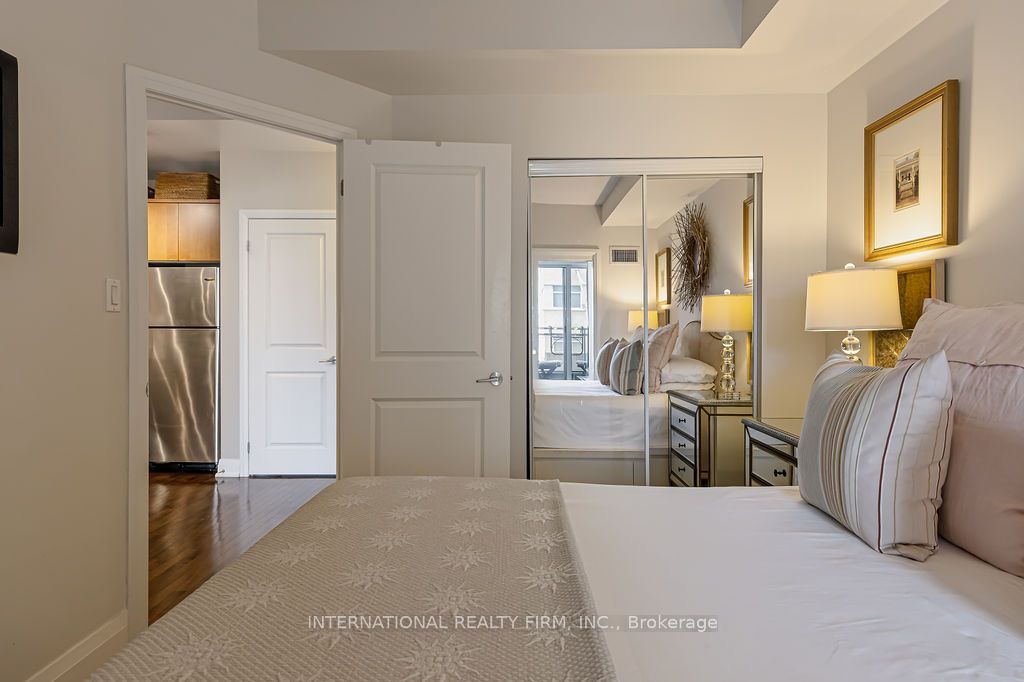 1430 Yonge Street 204