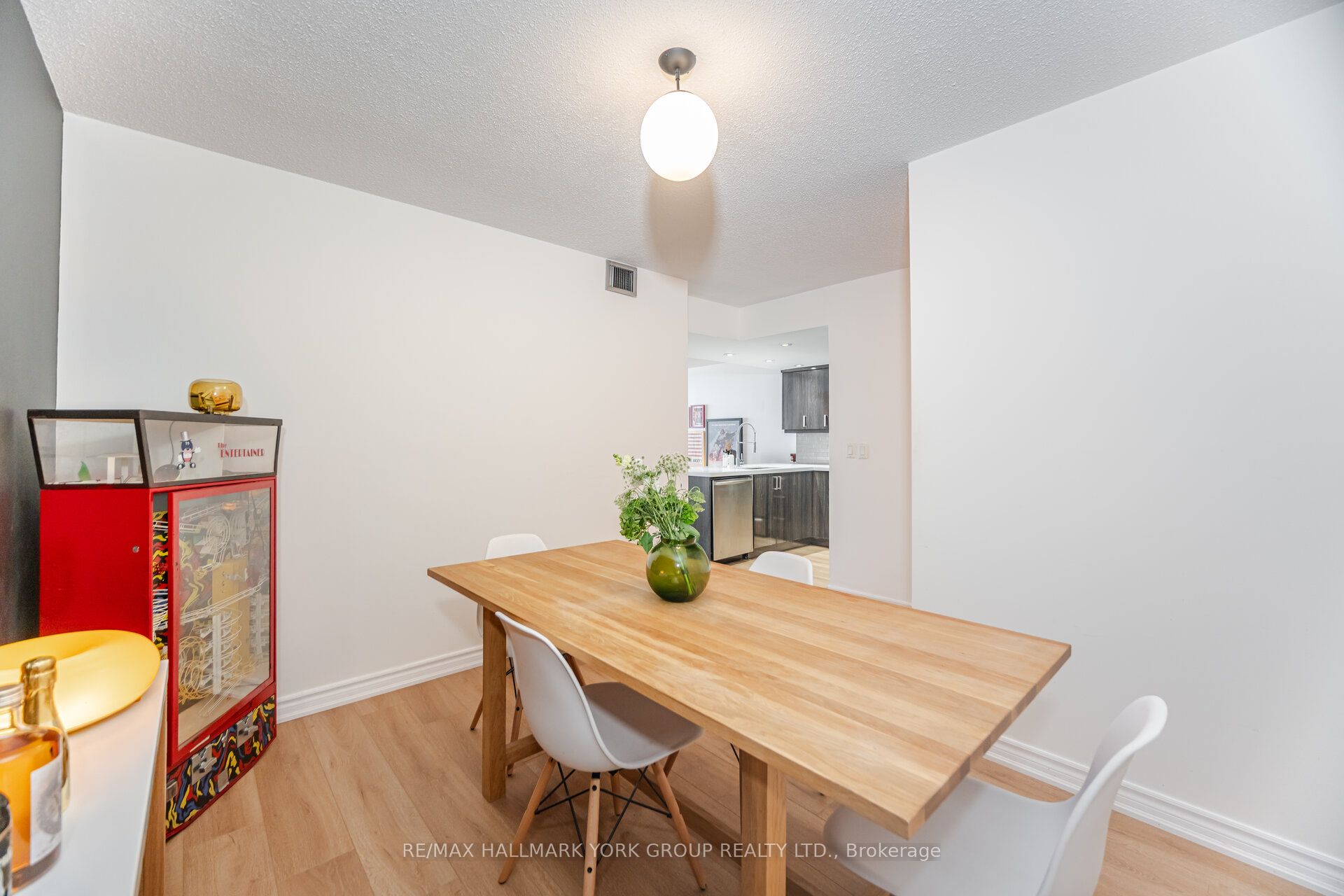 100 Observatory Lane 1208