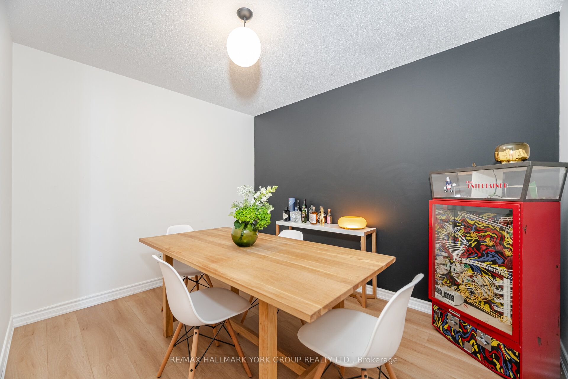 100 Observatory Lane 1208