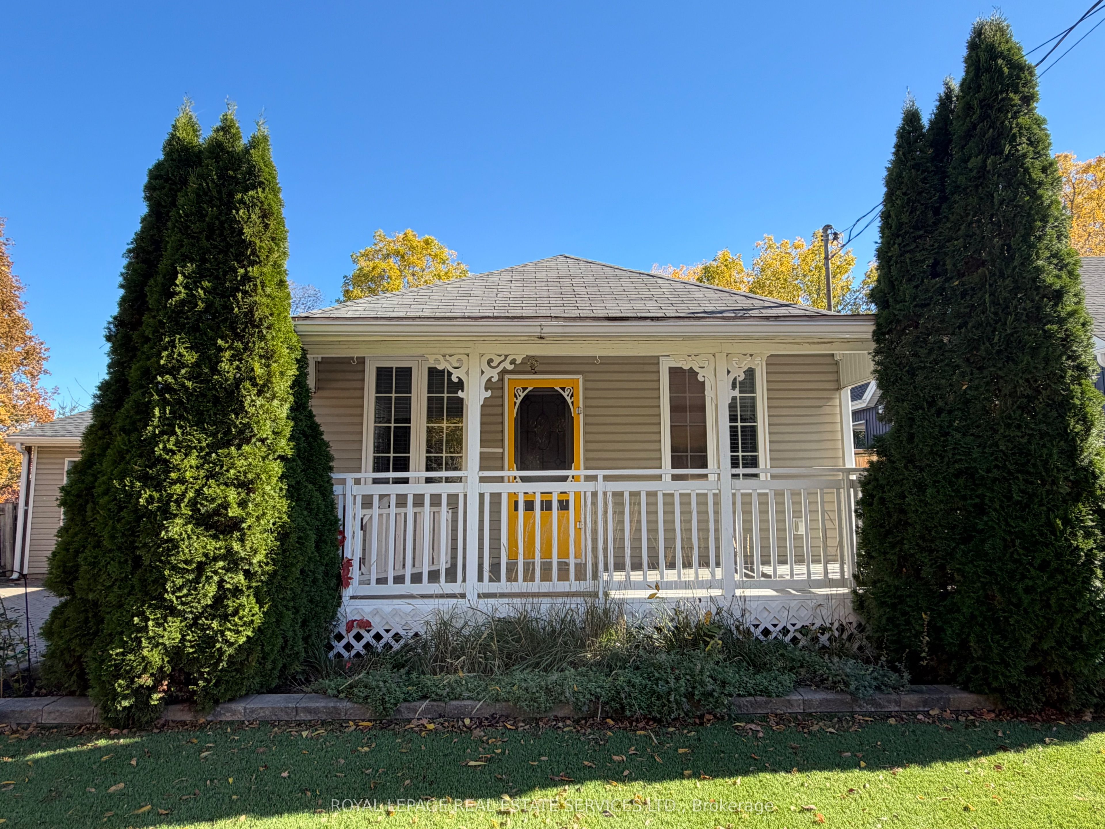 30 College Street