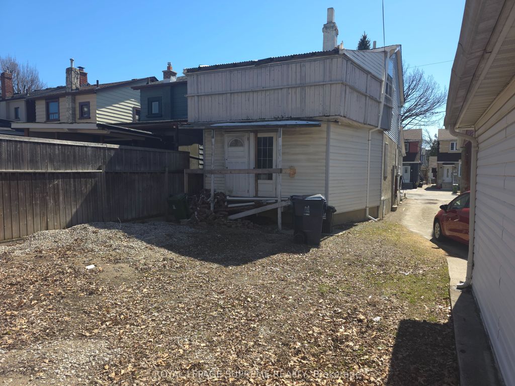 Photo of 44 Mahoney Avenue, Toronto, ON M6M 2H4 (MLS # W12946662)