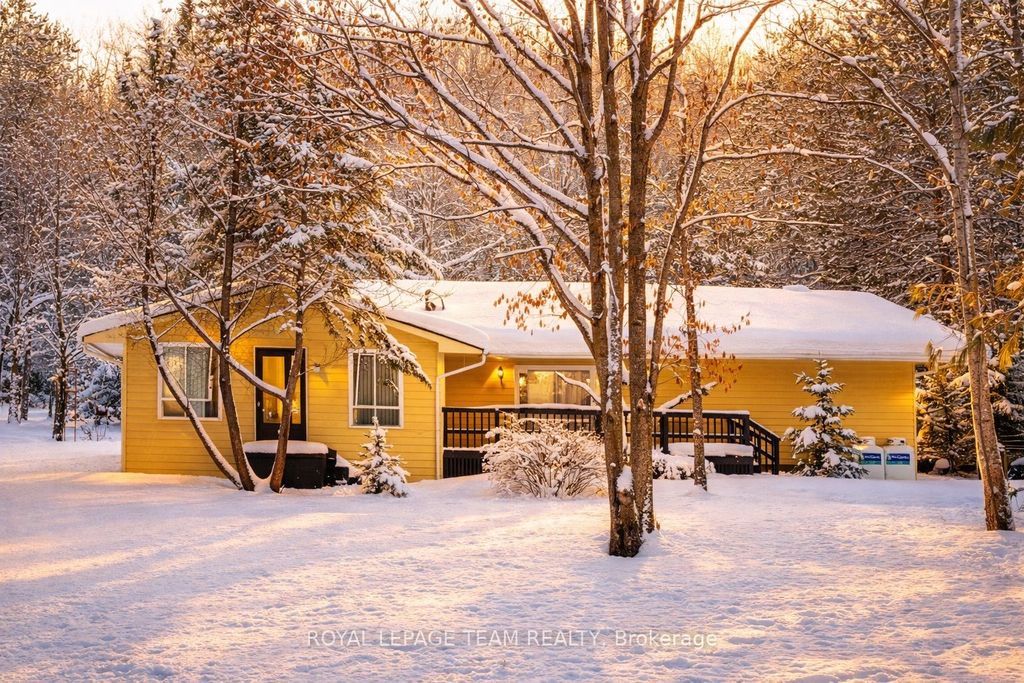 Photo of 4 MURCHISON Road, South Algonquin, ON K0J 2C0 (MLS # X12781796)