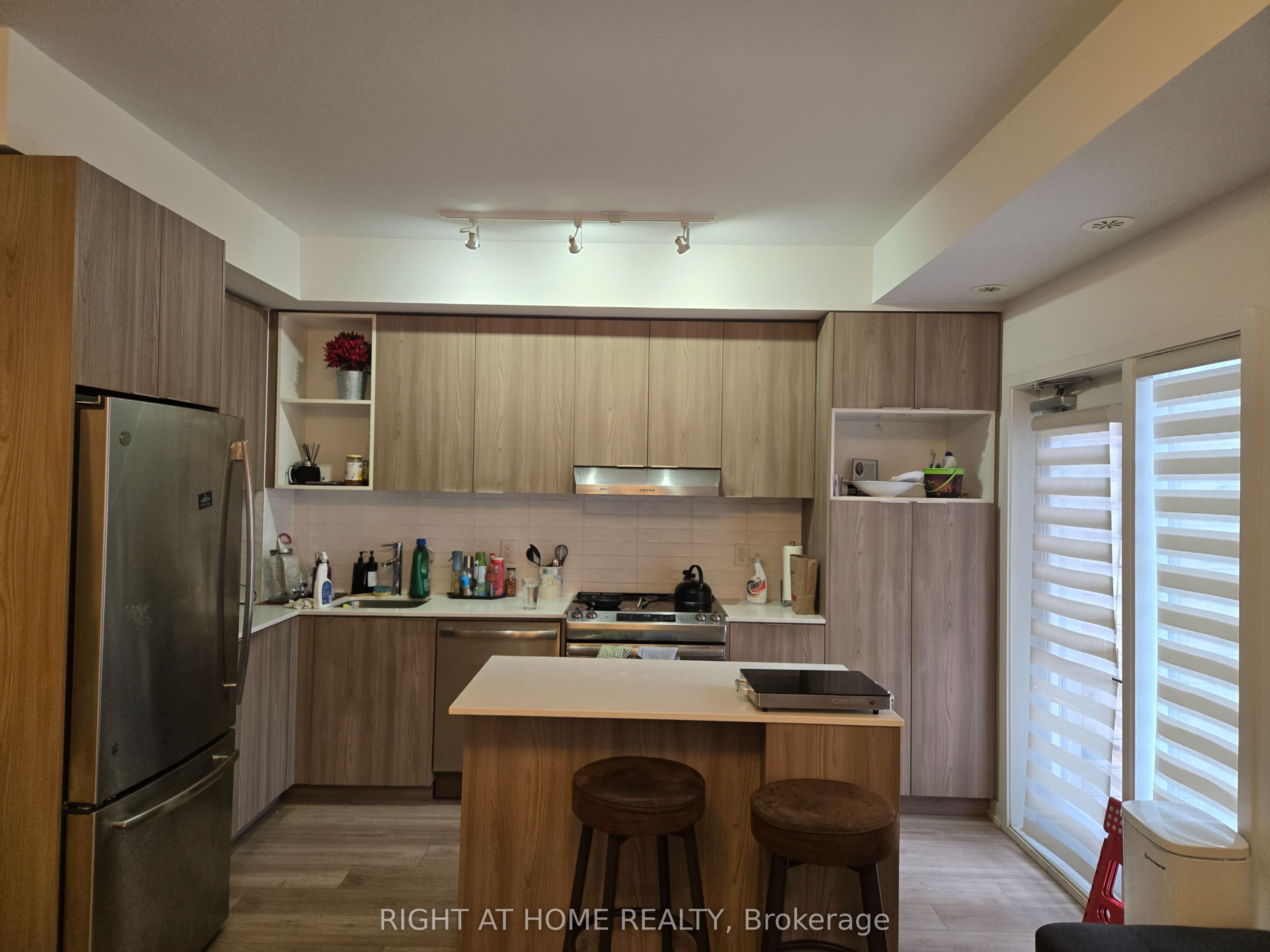 2530 Eglinton Avenue W 119