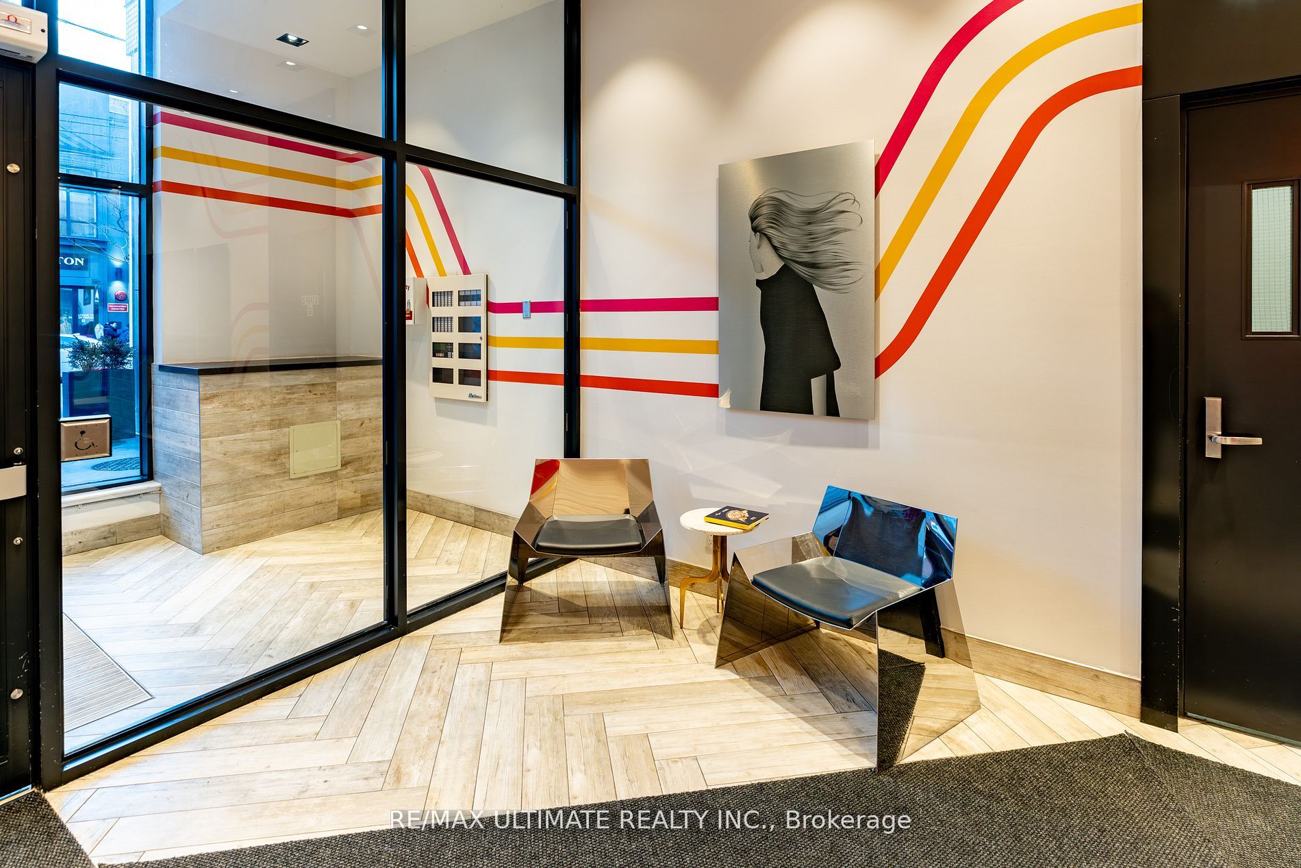 109 Ossington Avenue 204