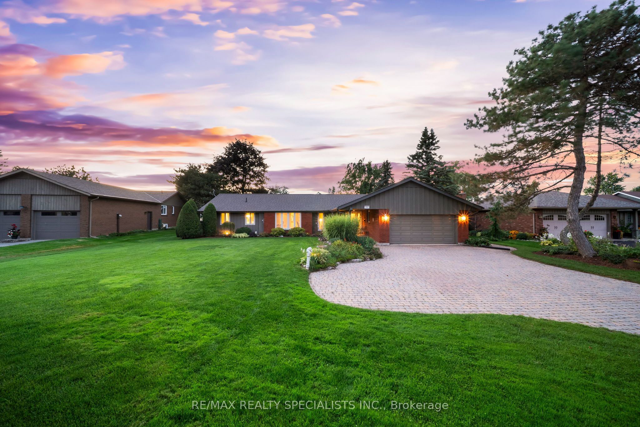 36 Thicketwood Place