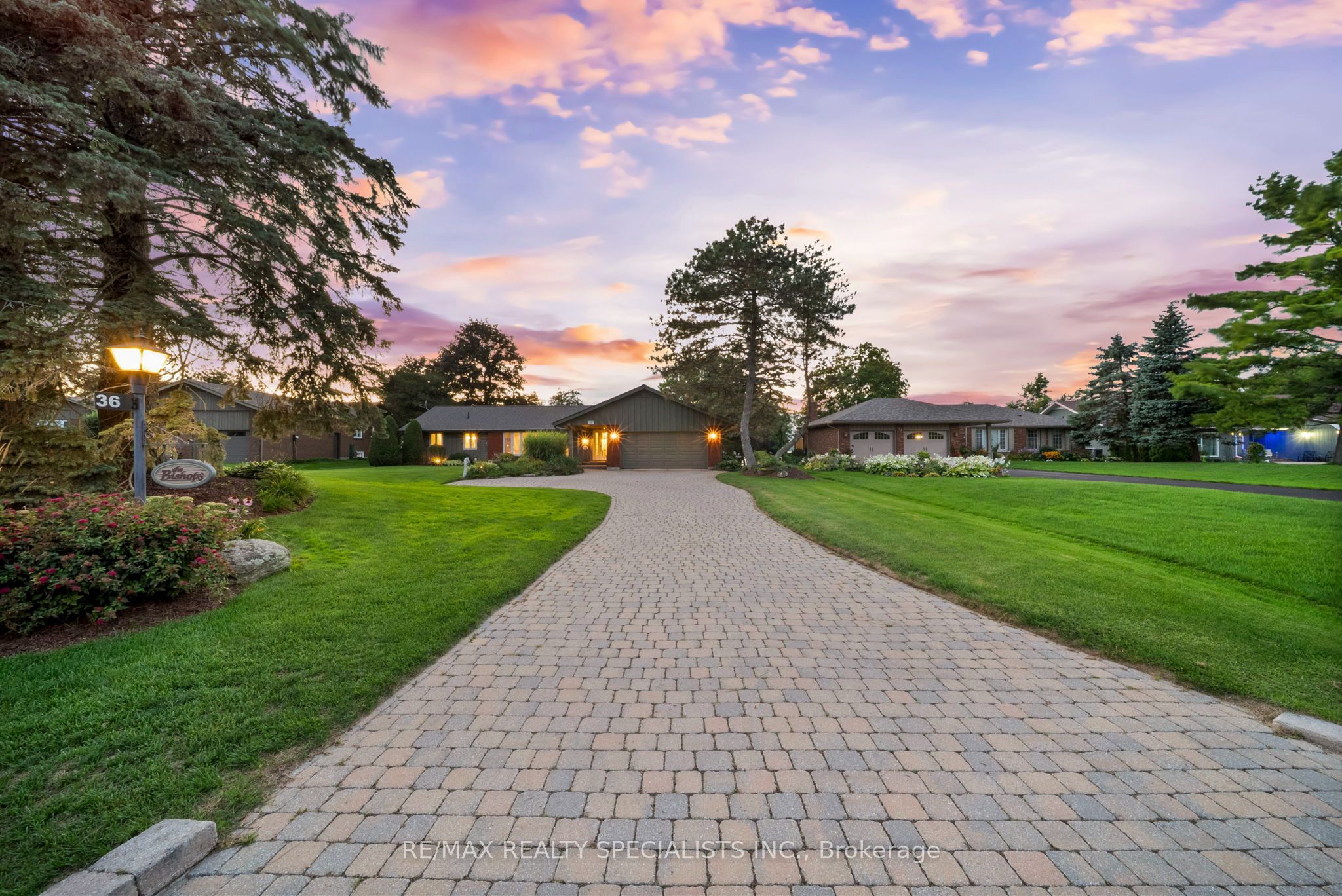 36 Thicketwood Place