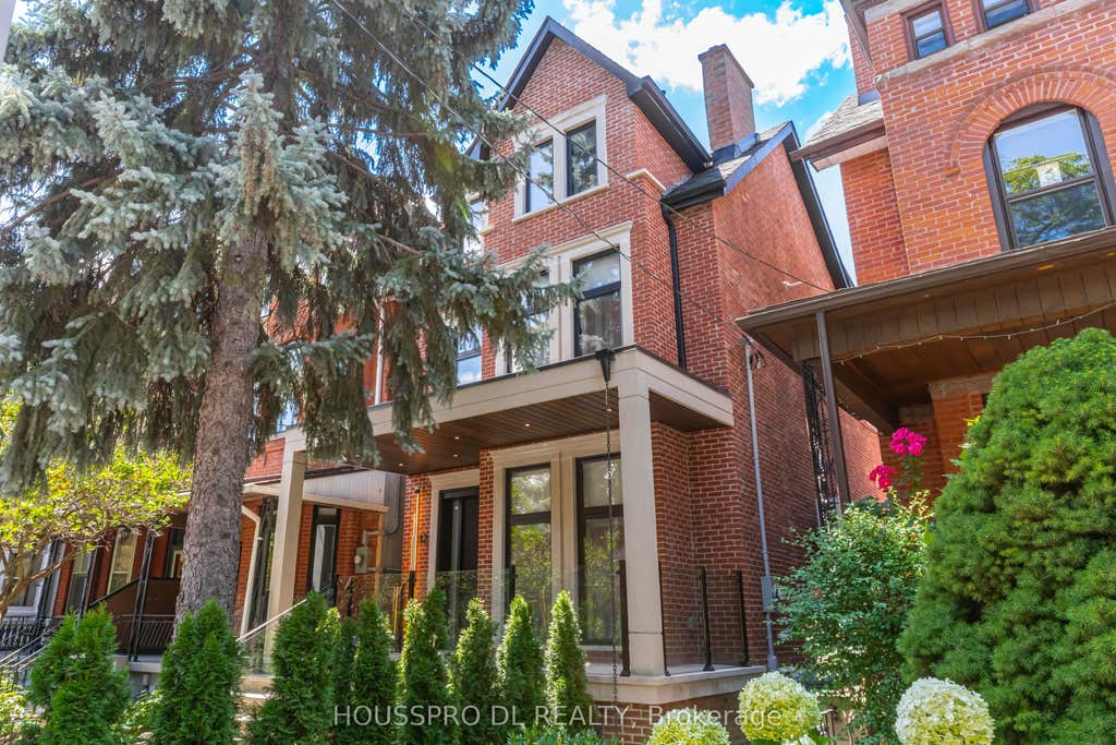 Photo of 82 Major Street, Toronto, ON M5S 2L1 (MLS # C13627952)